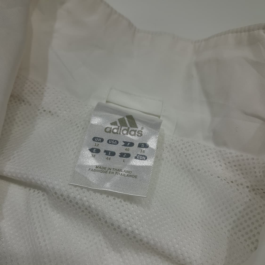 CL989 아디다스 90s 실버태그 화이트레드 크롭 바람막이 자켓 상품이미지3