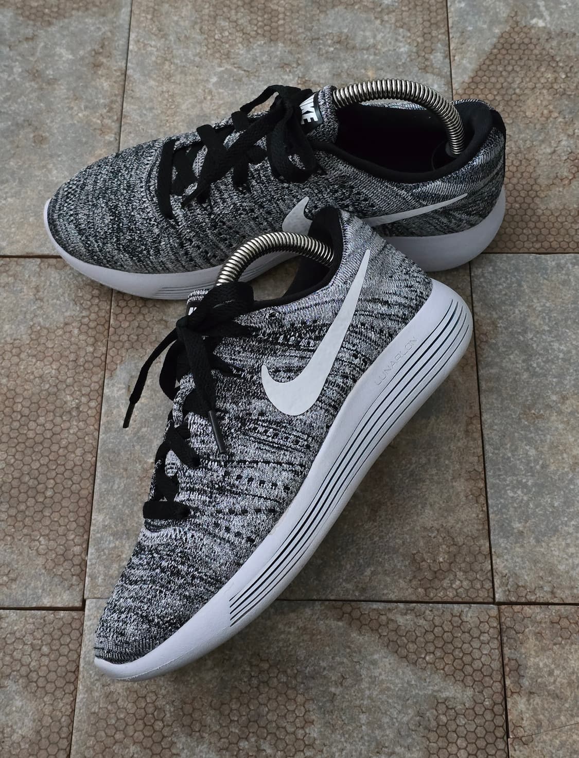 (230)나이키 루나에픽 로우 플라이니트 상품이미지3