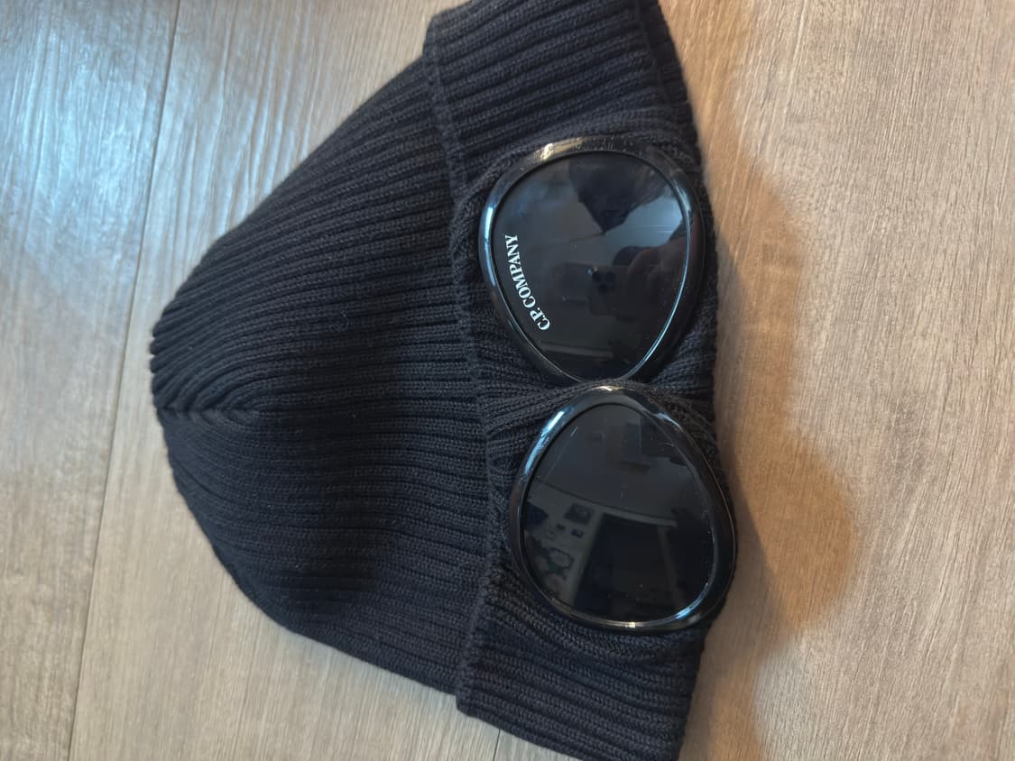 CP컴퍼니 고글 비니 판매합니다 상품이미지2