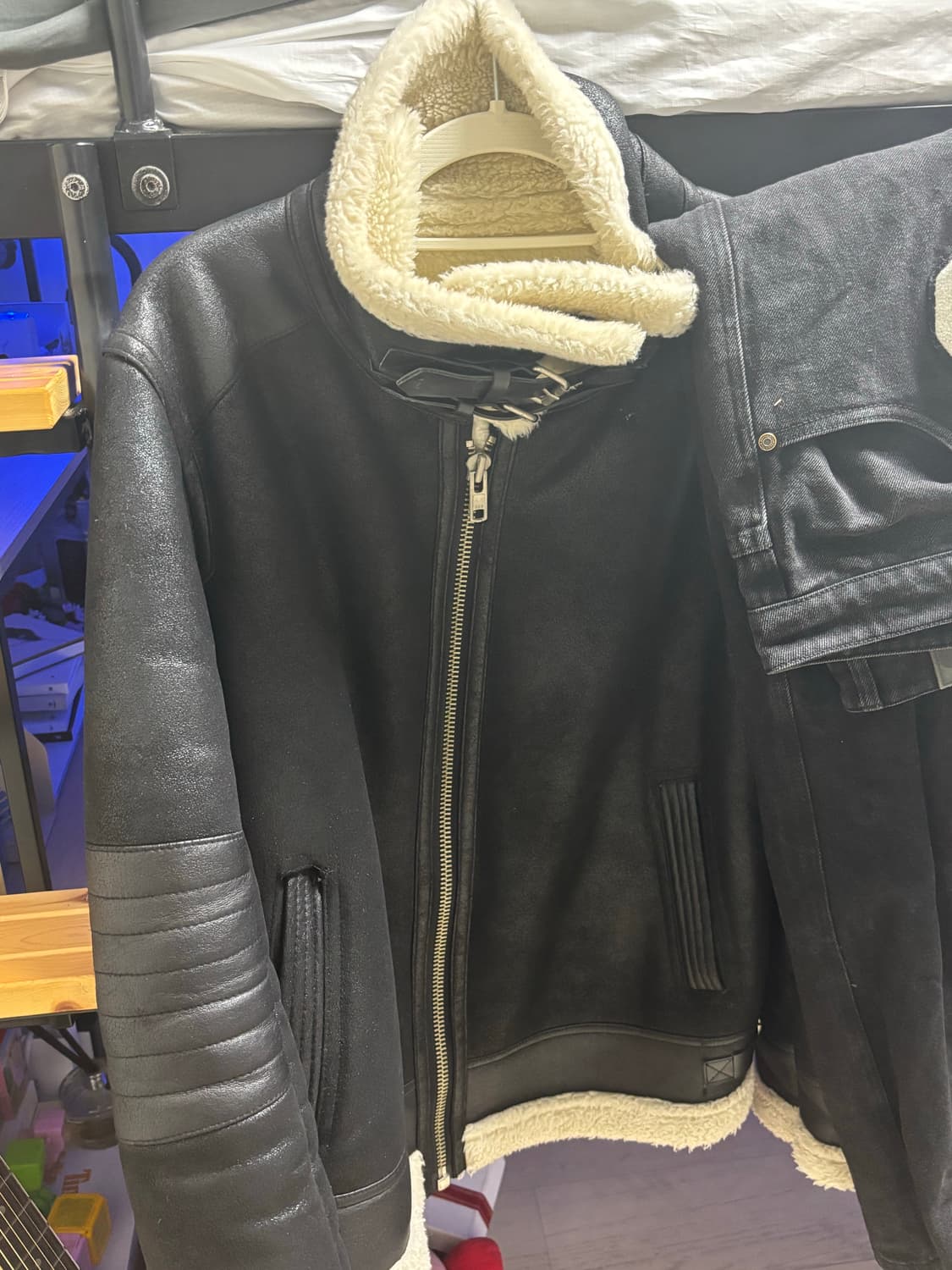 In guess 무스탕 상품이미지1