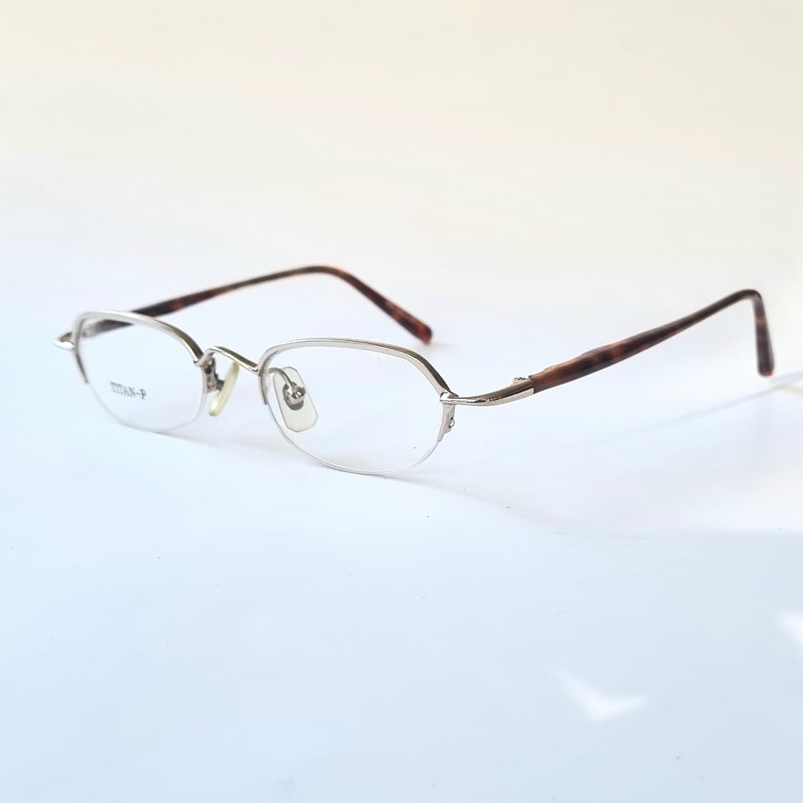 데드스탁 긱시크 티타늄 반무테안경테  292 상품이미지4