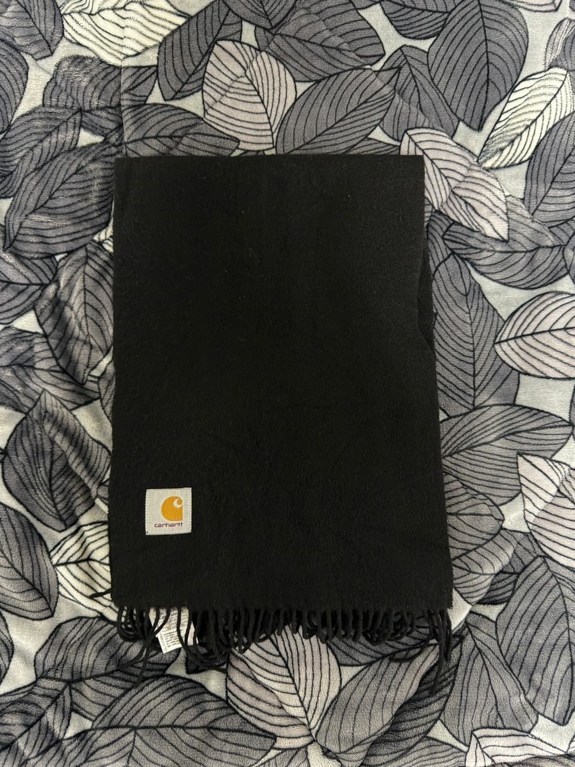 칼하트 블랙머플러 상품이미지1