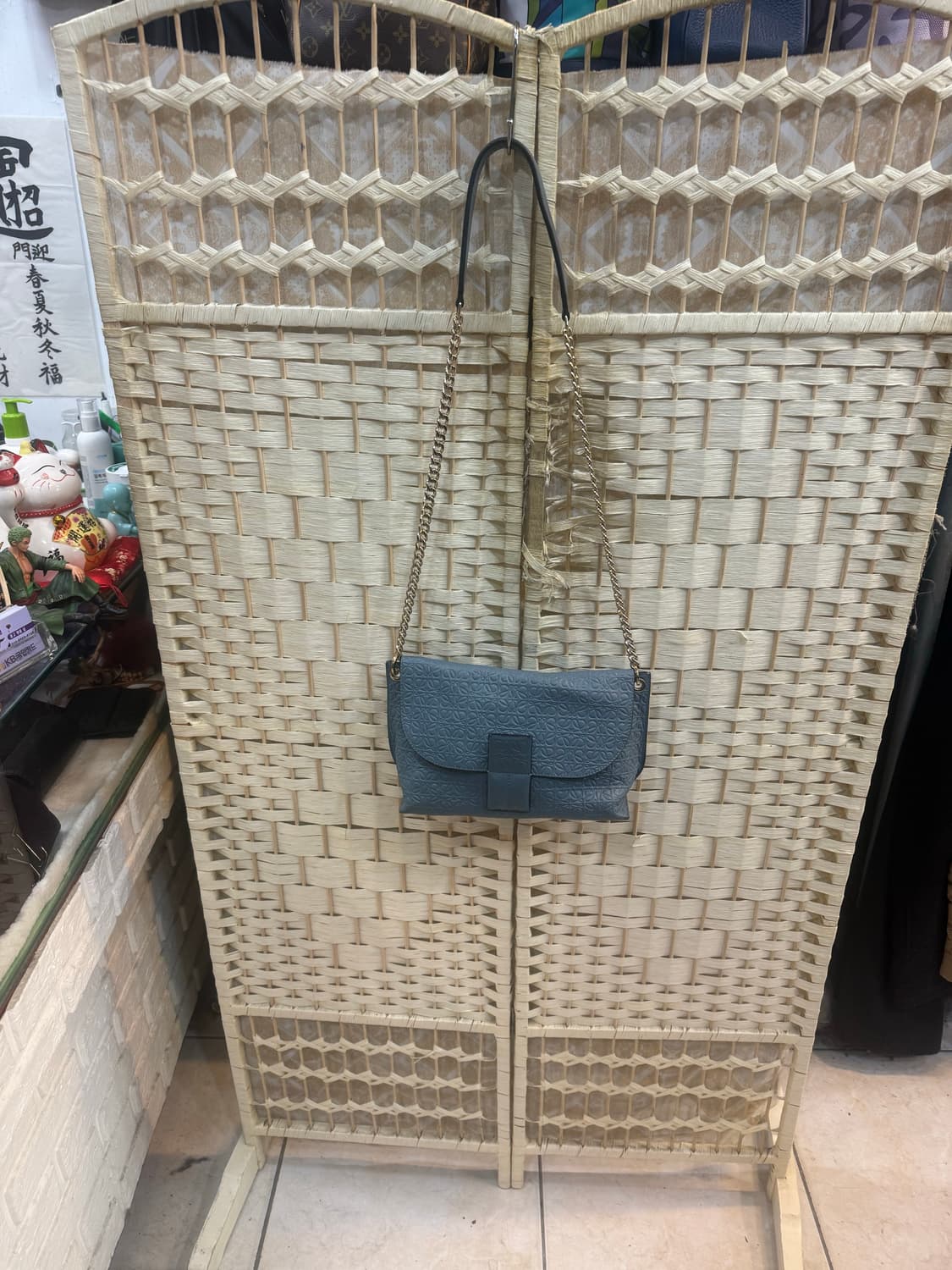 정품 로에베 애비뉴 애너그램 체인 숄더백 팝니다 상품이미지1