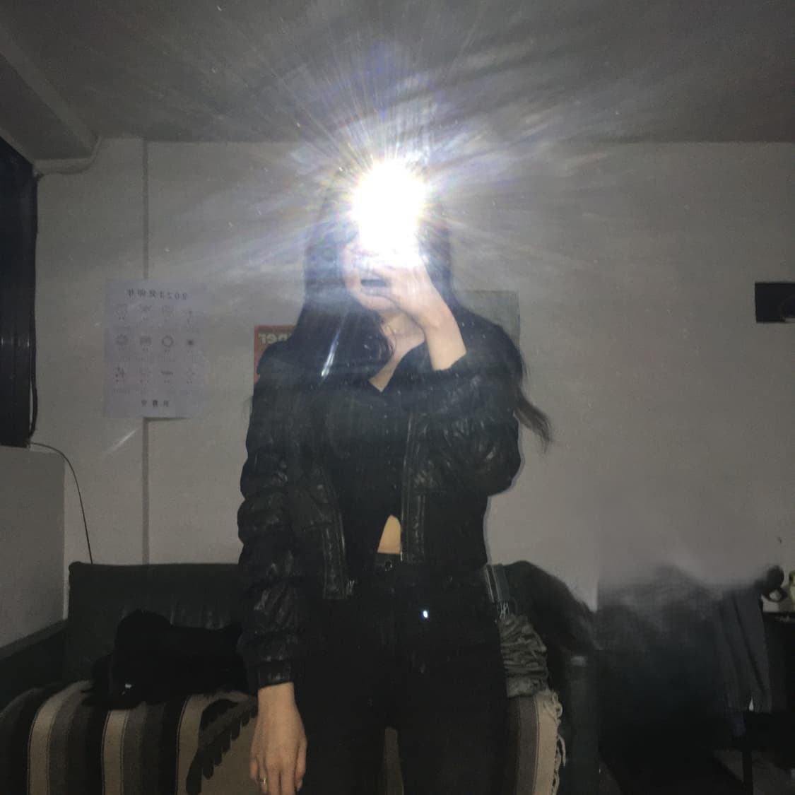 투티/0304 SOMETHING JPN 빈티지 숏패딩 유광 블랙 Y2K 상품이미지2