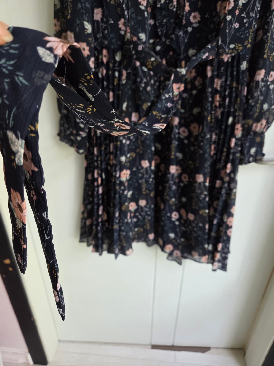 상태좋은 써스데이아일랜드 플라워 원피스  상품이미지3