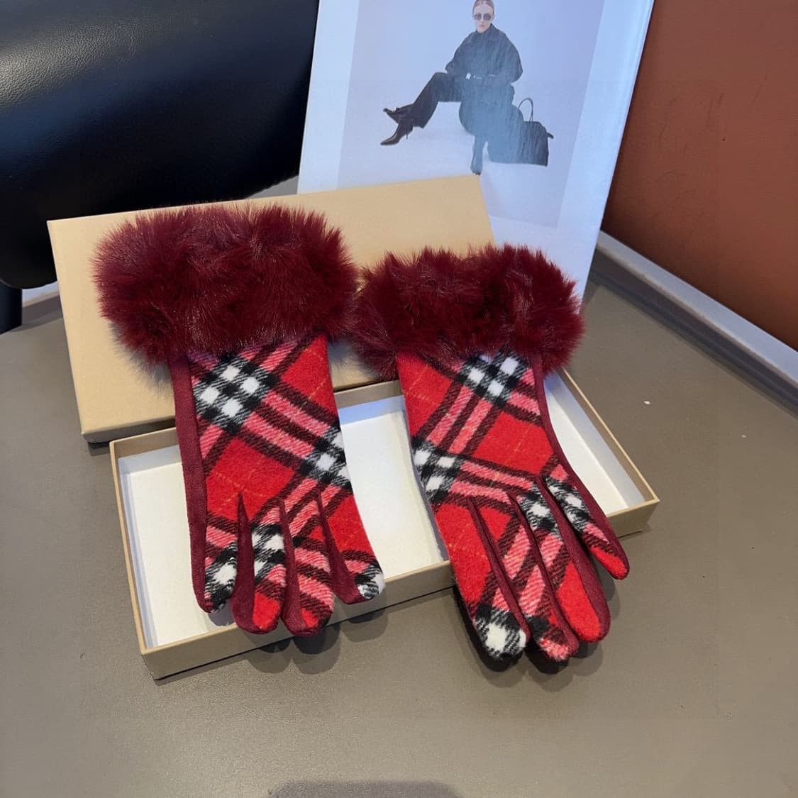 버버리 장갑 가을 겨울 보온 클래식 심플
 상품이미지4