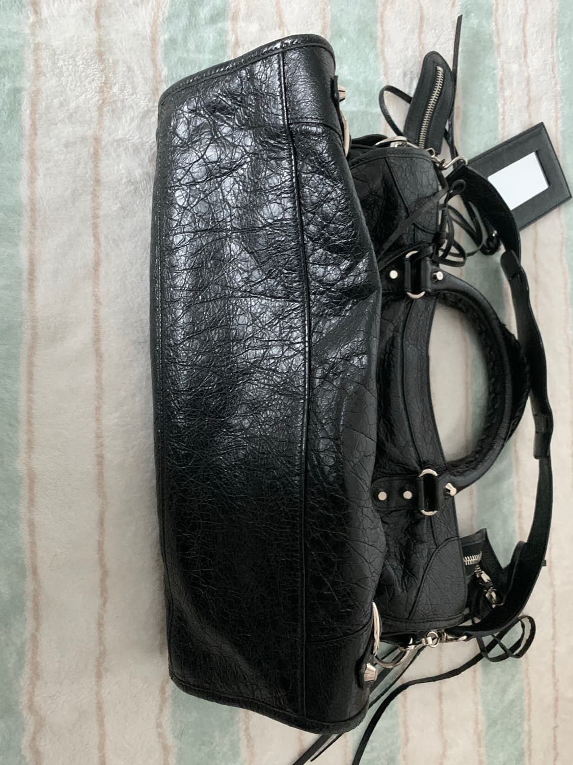 발렌시아가 시티백 모터백 미듐 정품 블랙 은장  상품이미지6