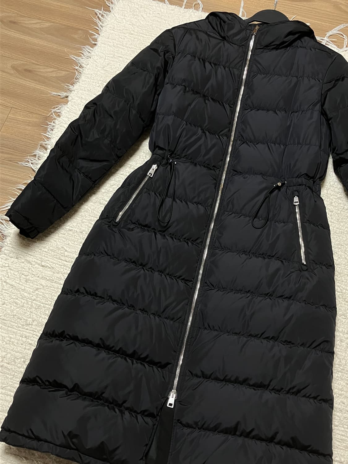 띠어리 Theory 롱패딩 s사이즈 상품이미지3