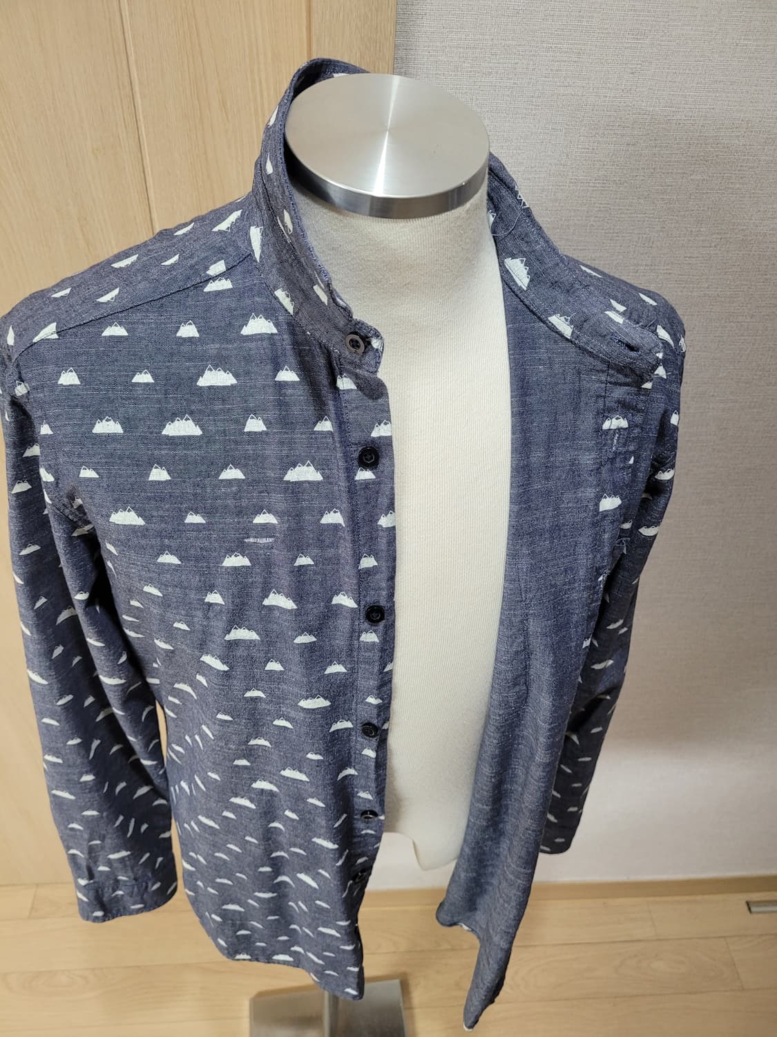 WESC 남자 패턴프린트 샴브레이 셔츠 M 네이비 상품이미지6