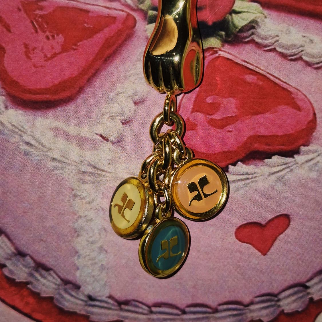 90s 꾸레쥬 핸드 클로버 카라비너 키링 상품이미지6