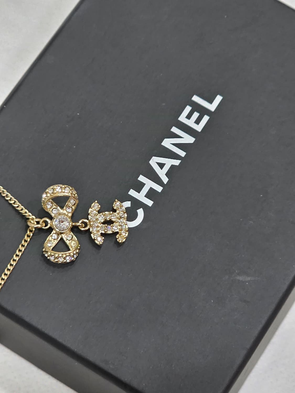 샤넬 라인스톤 리본목걸이 상품이미지6