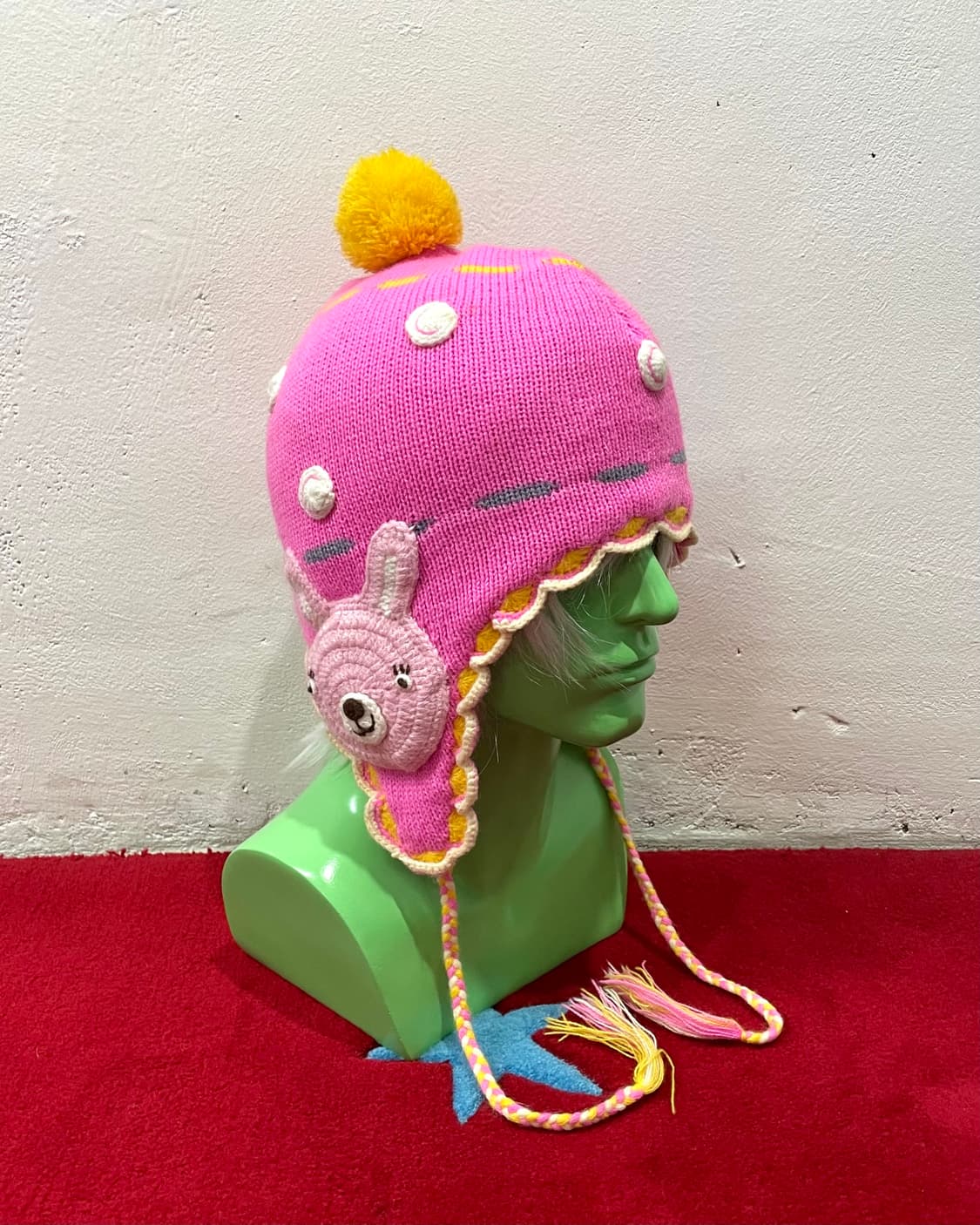 Rabbit embroidered pink earflap 상품이미지1