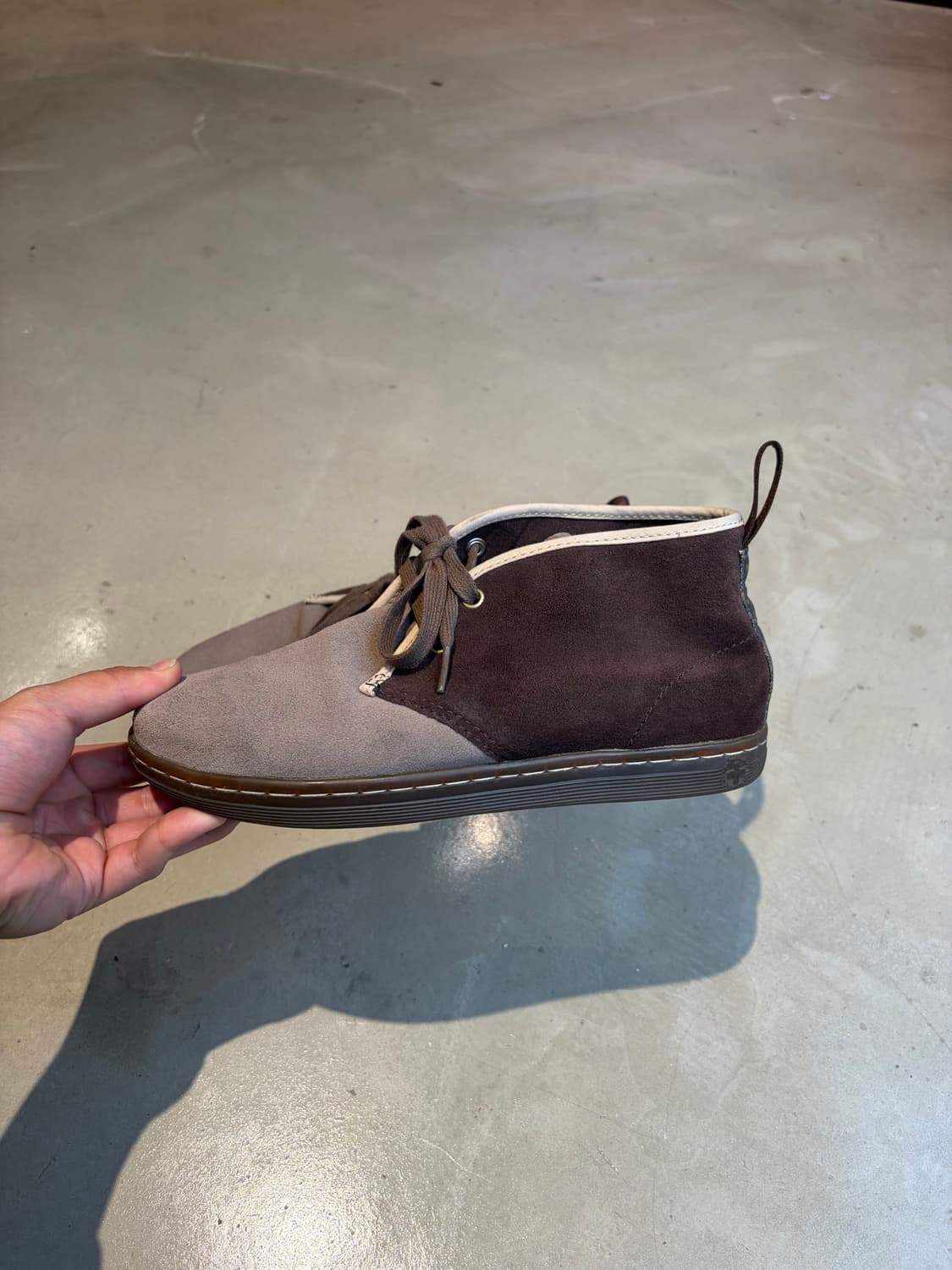 250) Dr. Martens 스웨이드 처카 부츠 상품이미지2