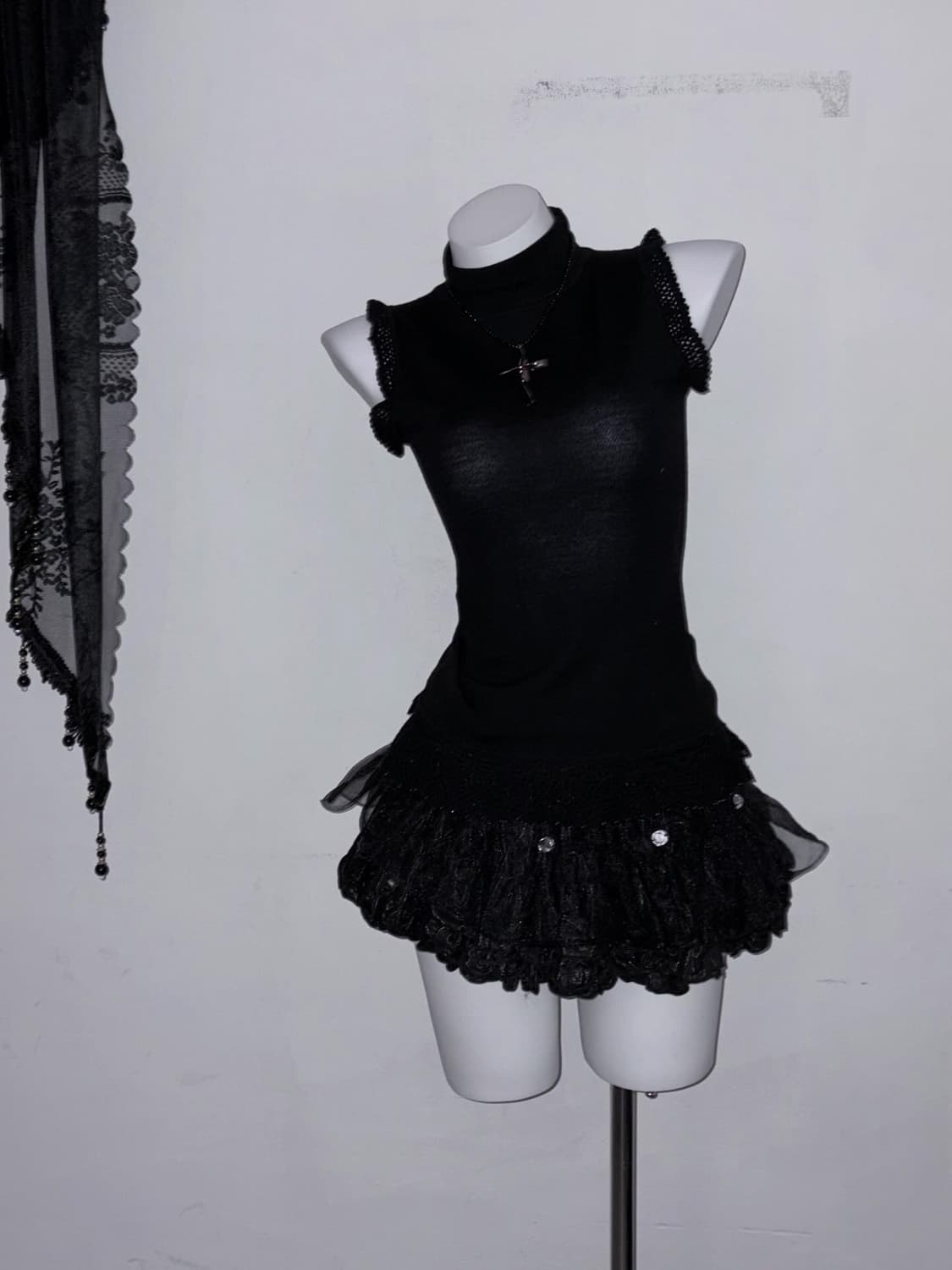 (핏보장) 다크페어리 블랙 나시 딱붙핏  상품이미지6