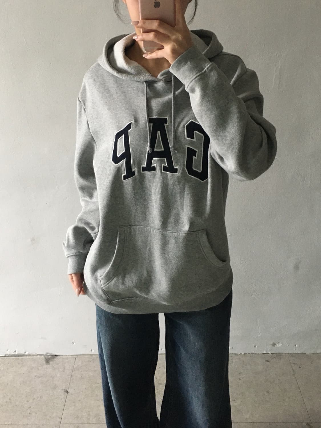 갭 빅로고 후드티 상품이미지1