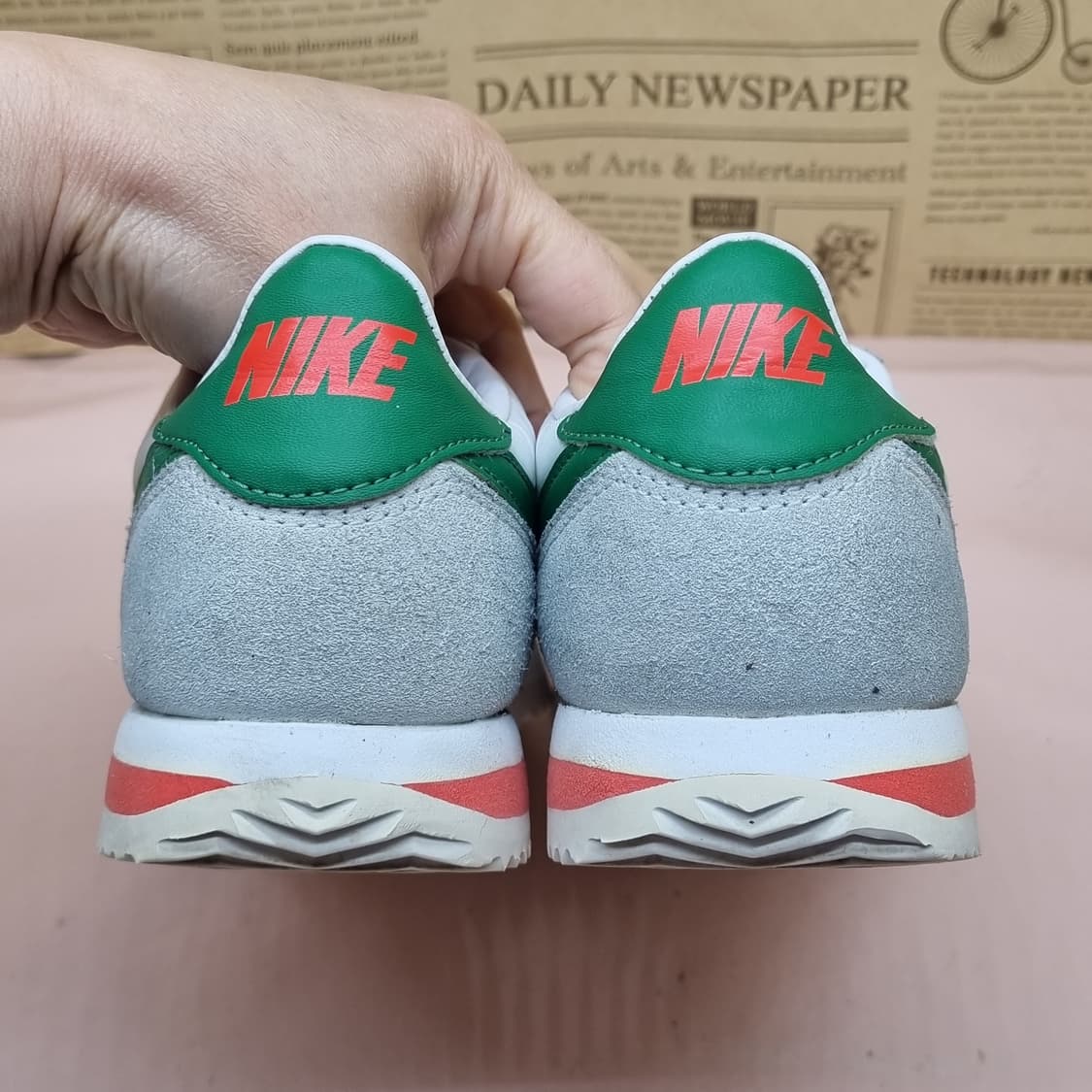 나이키 x기묘한이야기 운동화240 상품이미지4