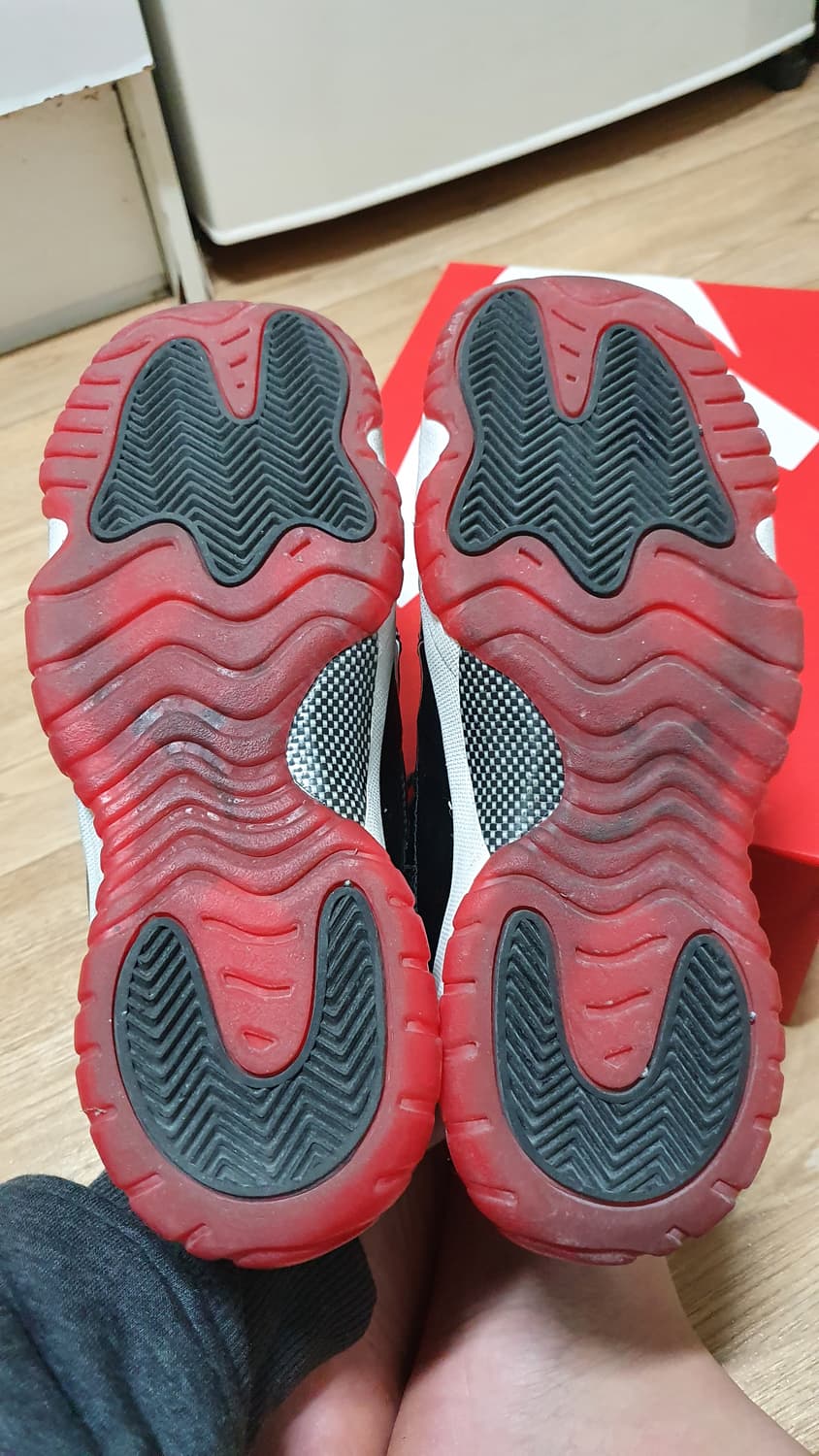 조던 11 브레드 로우 gs 7y 상품이미지9