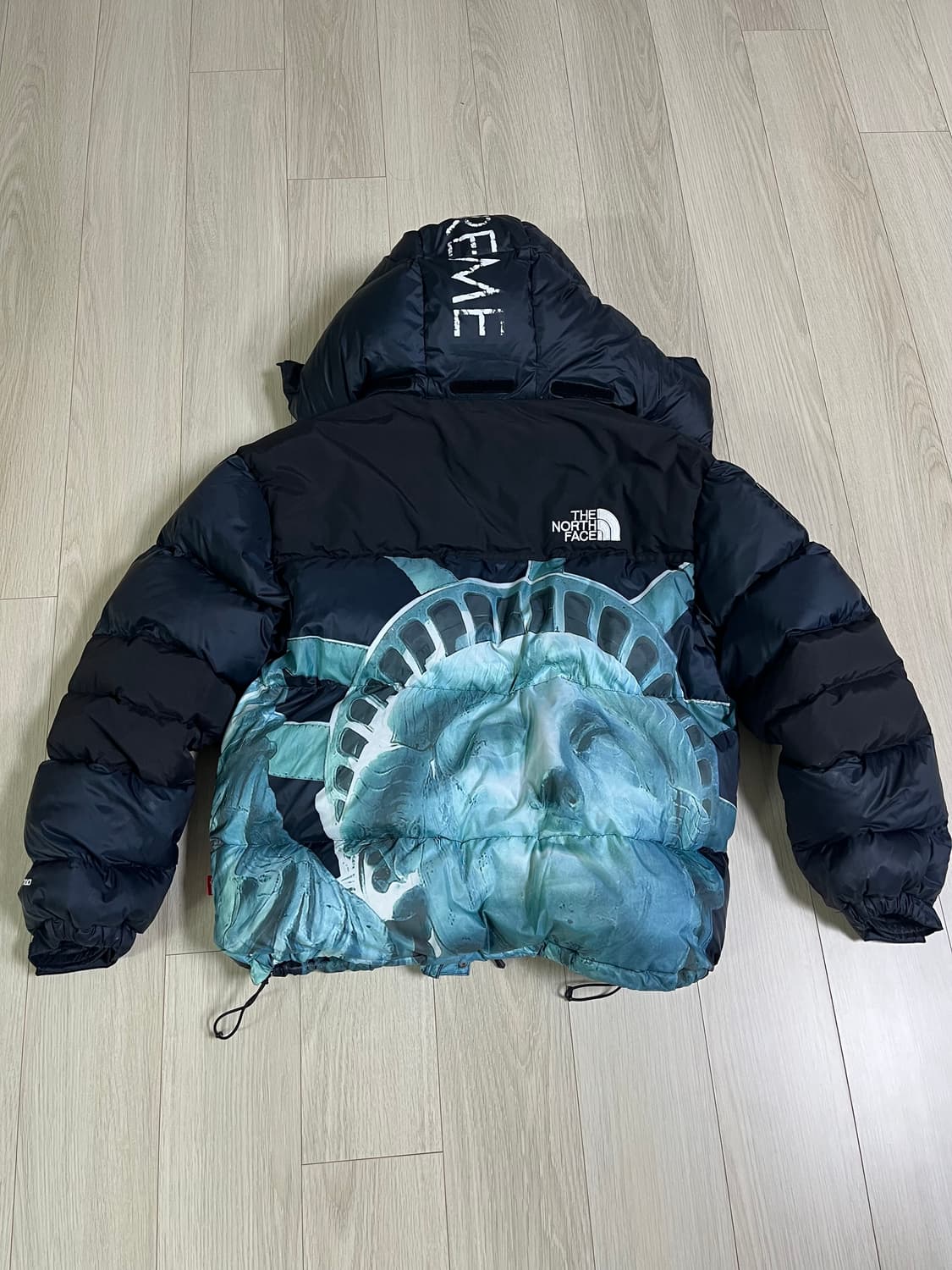 슈프림 노스페이스 패딩 상품이미지2