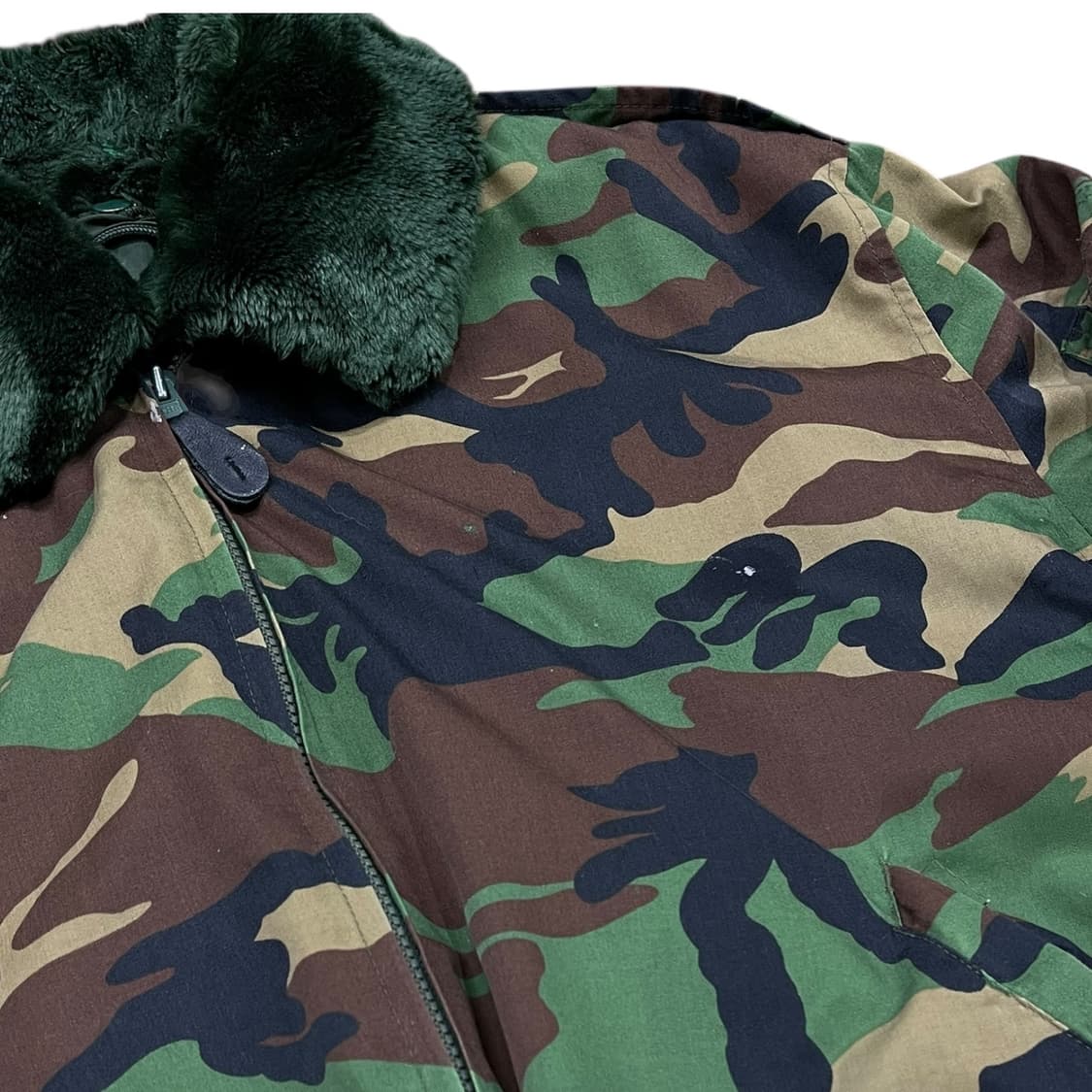 밀리터리 카모플라쥬 퍼 봄버 자켓 상품이미지4