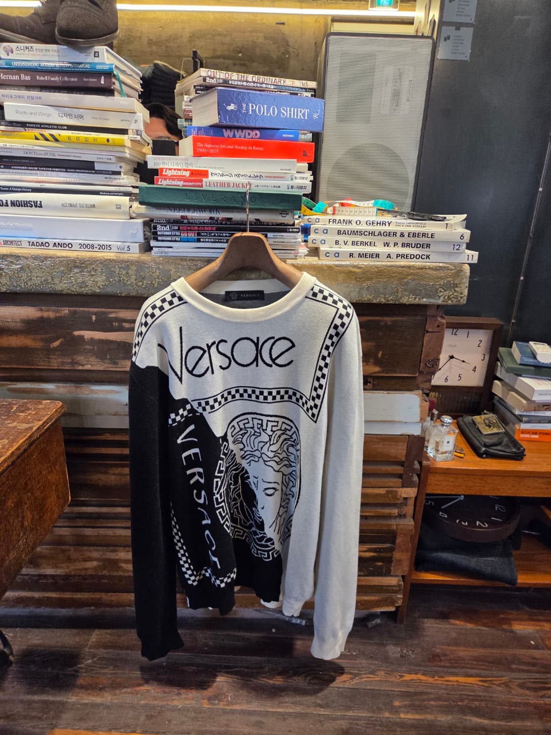 지아니 베르사체 니트 상품이미지10