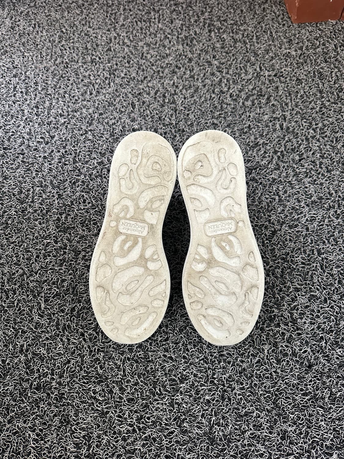 알렉산더 맥퀸 오버솔 스니커즈 35 / 225mm 상품이미지5