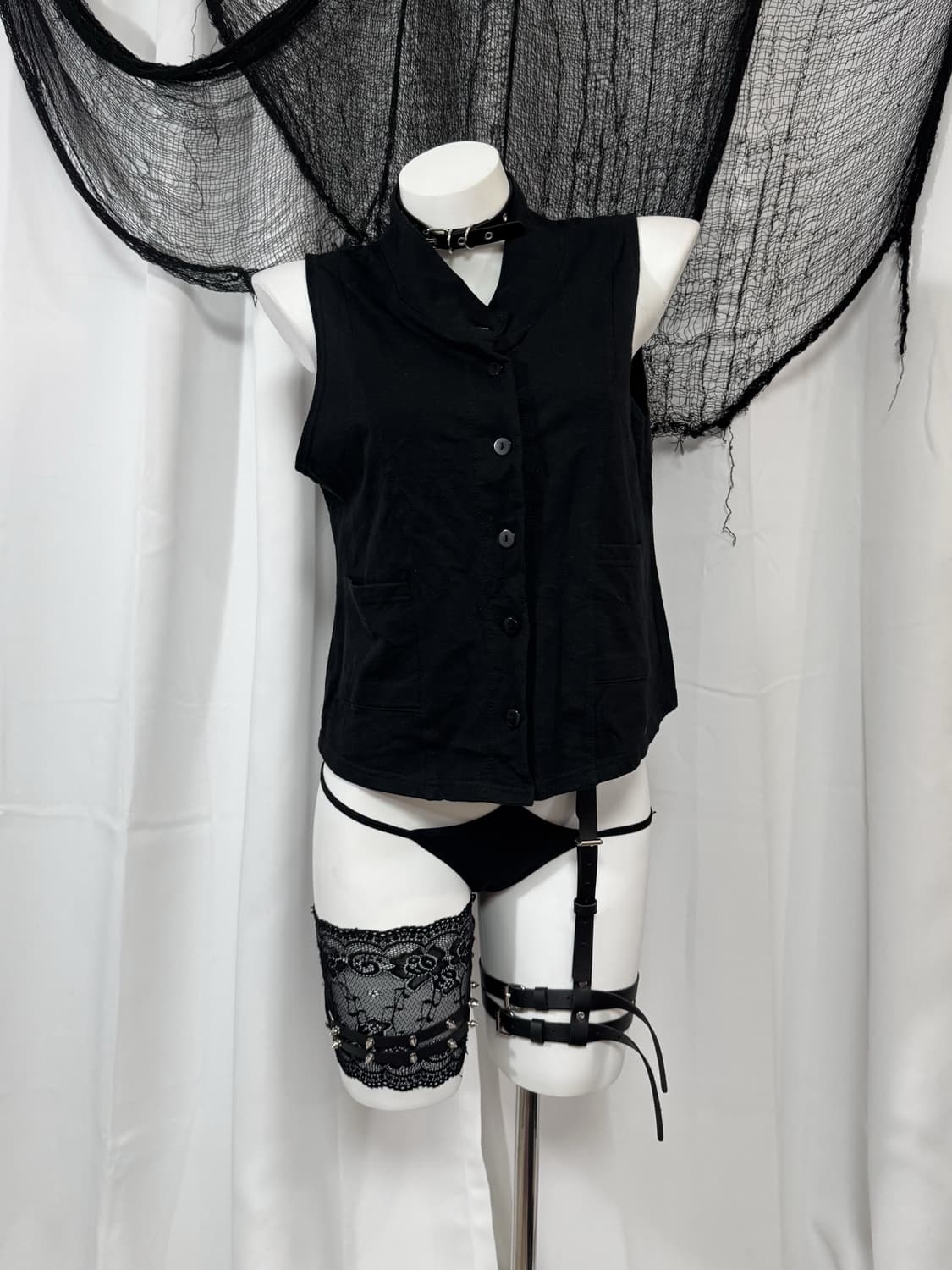 black vest 상품이미지1