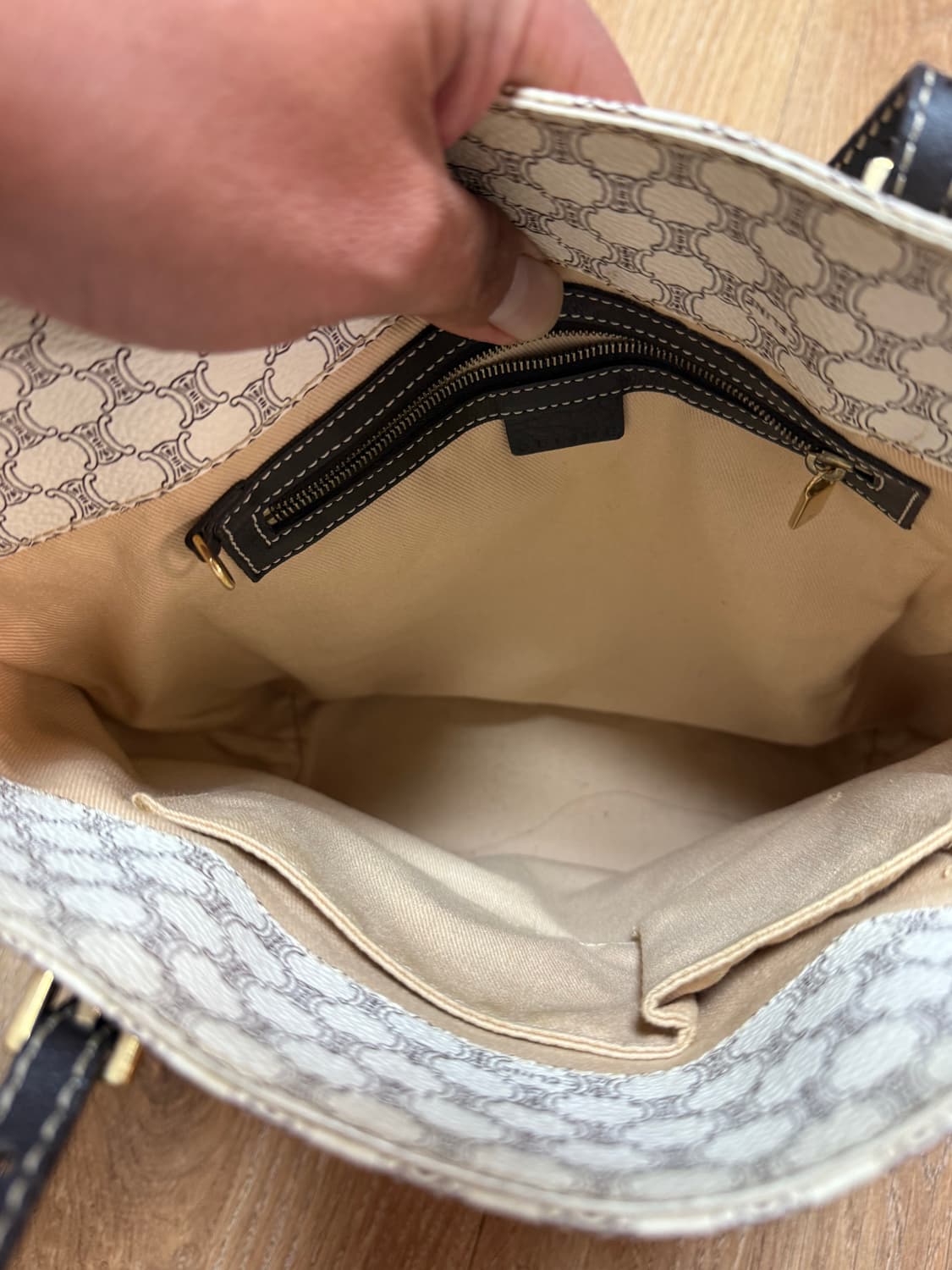 셀린느 트리오페 패턴 토트백 상품이미지4