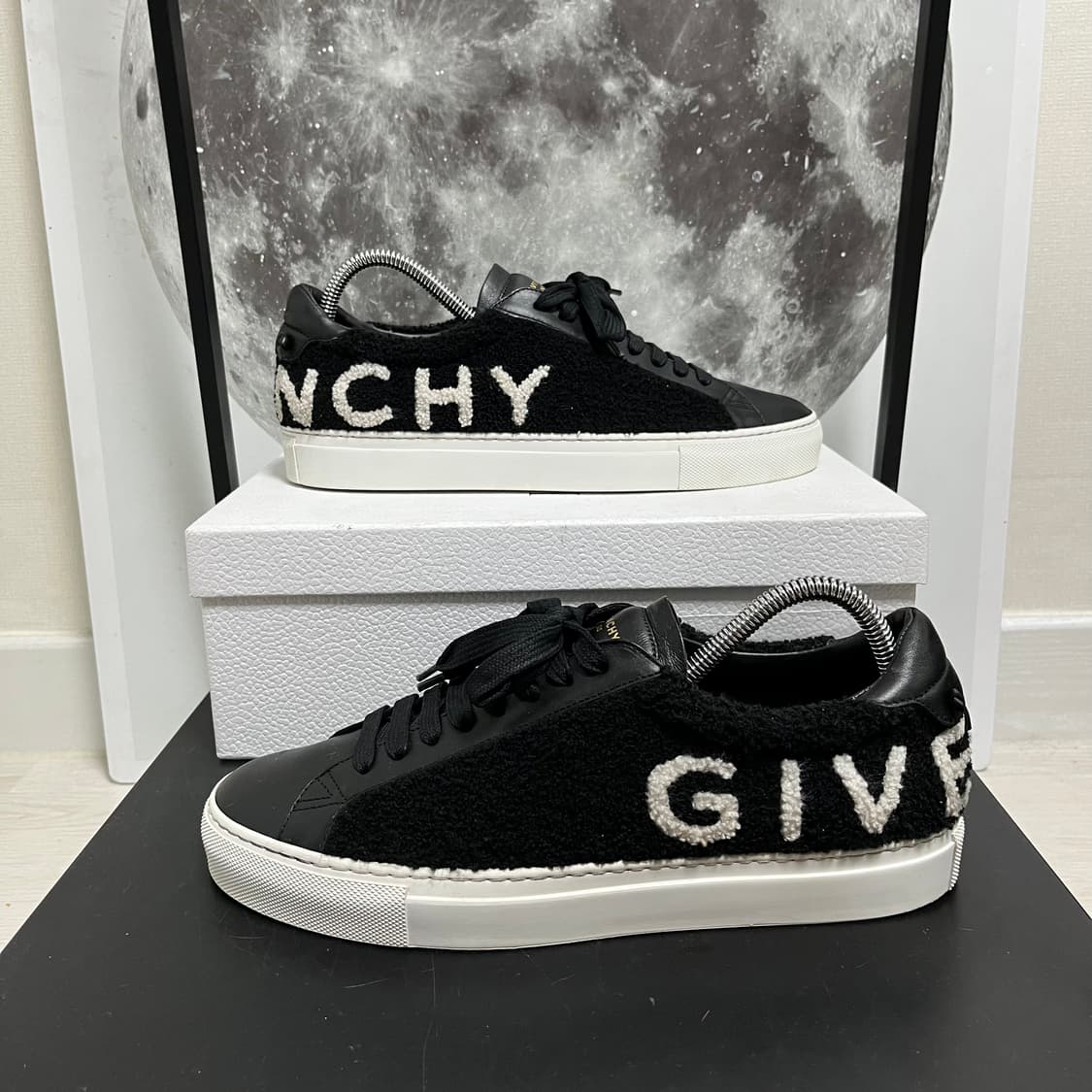 정품 40) 지방시 어반스트리트 시어링 스니커즈 255~260 상품이미지1