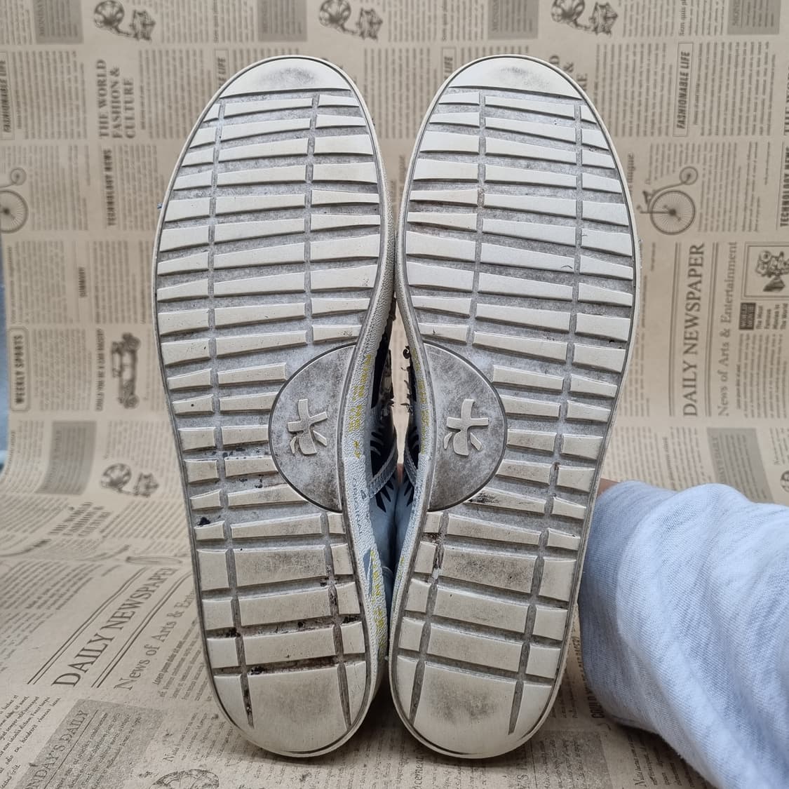 프리미아타 실버 남성스니커즈43 275 상품이미지3