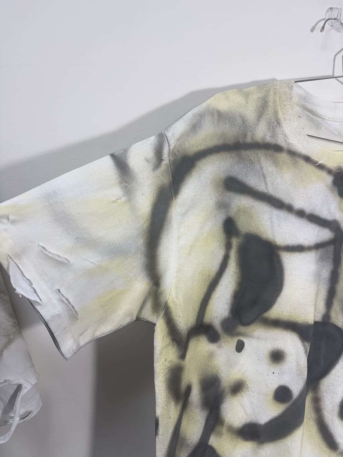 치토 그래피티 프린팅 커스텀 다스트레스드 데미지 반팔  상품이미지4