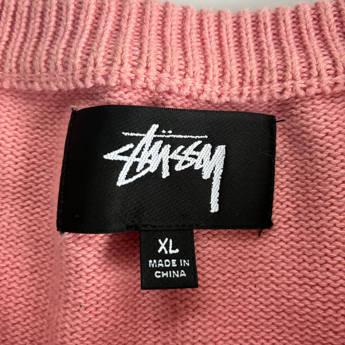 Stussy  스투시 스탁로고 핑크 스웨터 상품이미지3