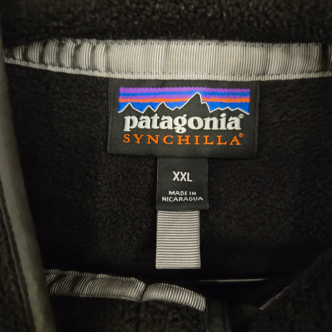 파타고니아 신칠라 블랙 포지 그레이 xxl 헤비웨이트 상품이미지3