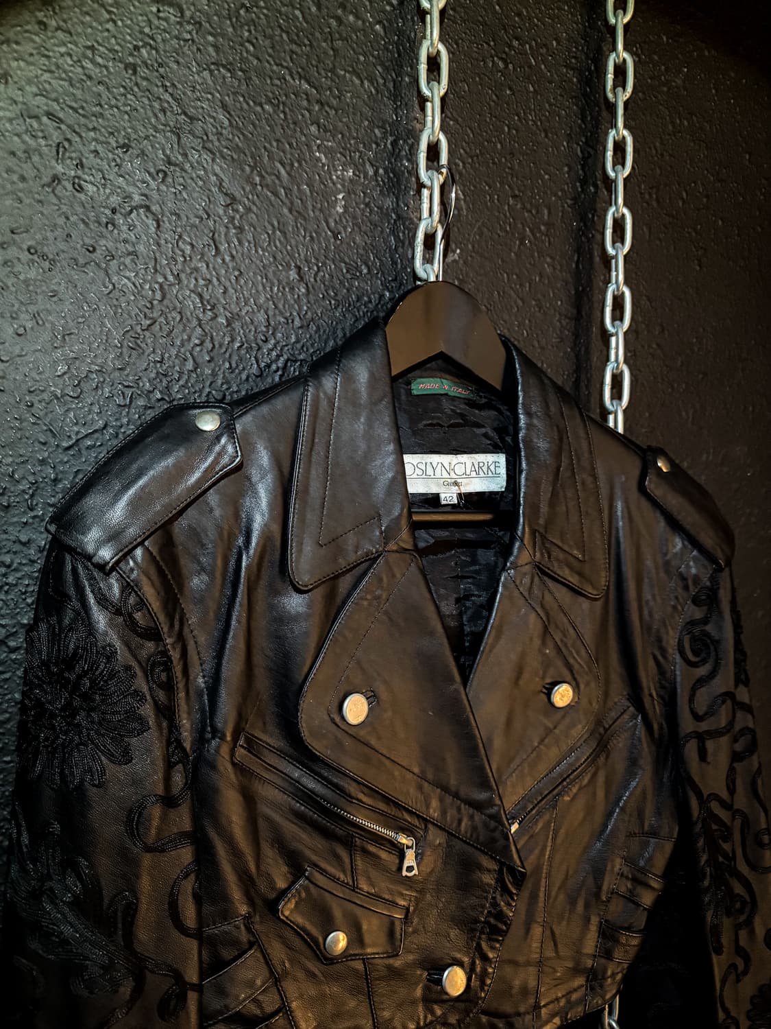 JOSLYN CLARKE – Embroidered Cropped Leat 상품이미지4