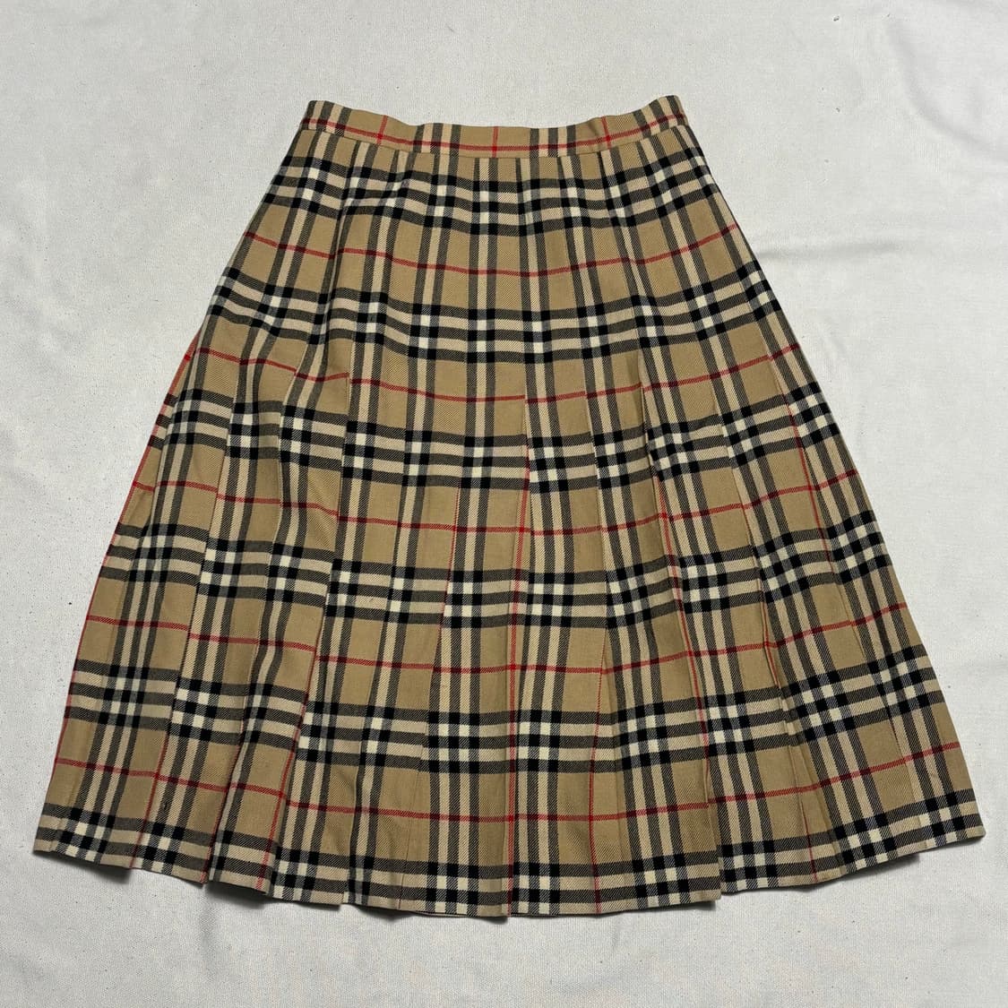 버버리 노바체크 울 미디 스커트 0406  가격 = 9  🫶🏻🫶🏻 상품이미지3