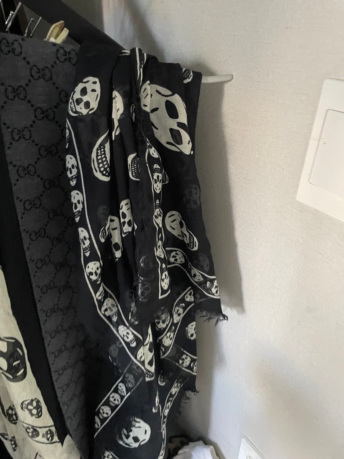 알렉산더맥퀸 스카프 상품이미지1