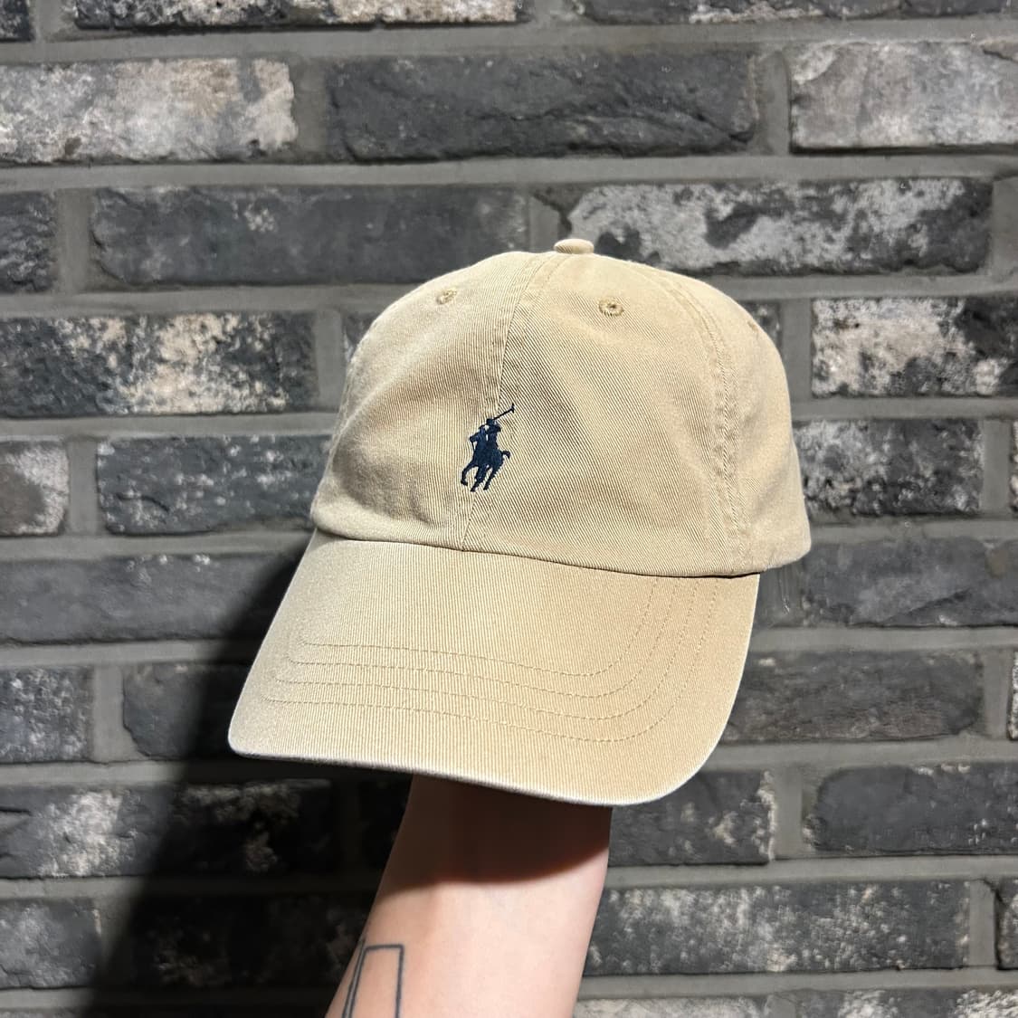 폴로 랄프로렌 아이코닉 치노 볼캡 모자 탄 베이지 상품이미지1