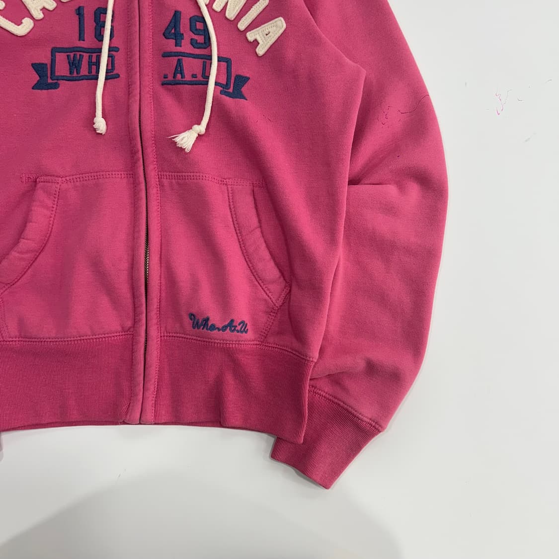 Who.A.U 후아유 핑크 그런지 자수 후드집업 상품이미지5