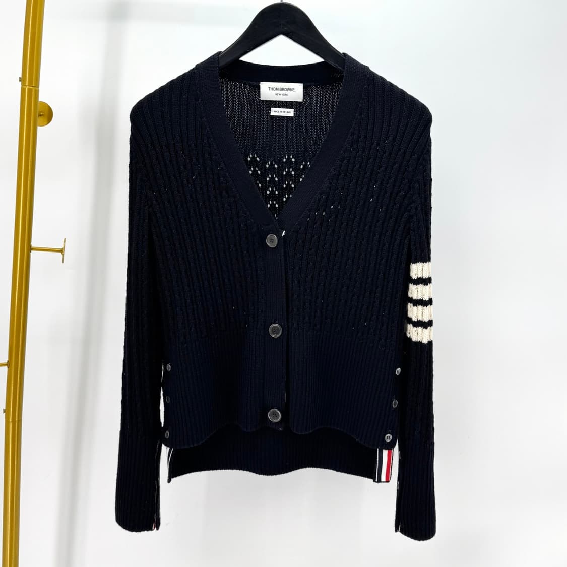 [36사이즈] 톰브라운 사선완장 울 가디건 네이비 (FKC557A) 상품이미지2