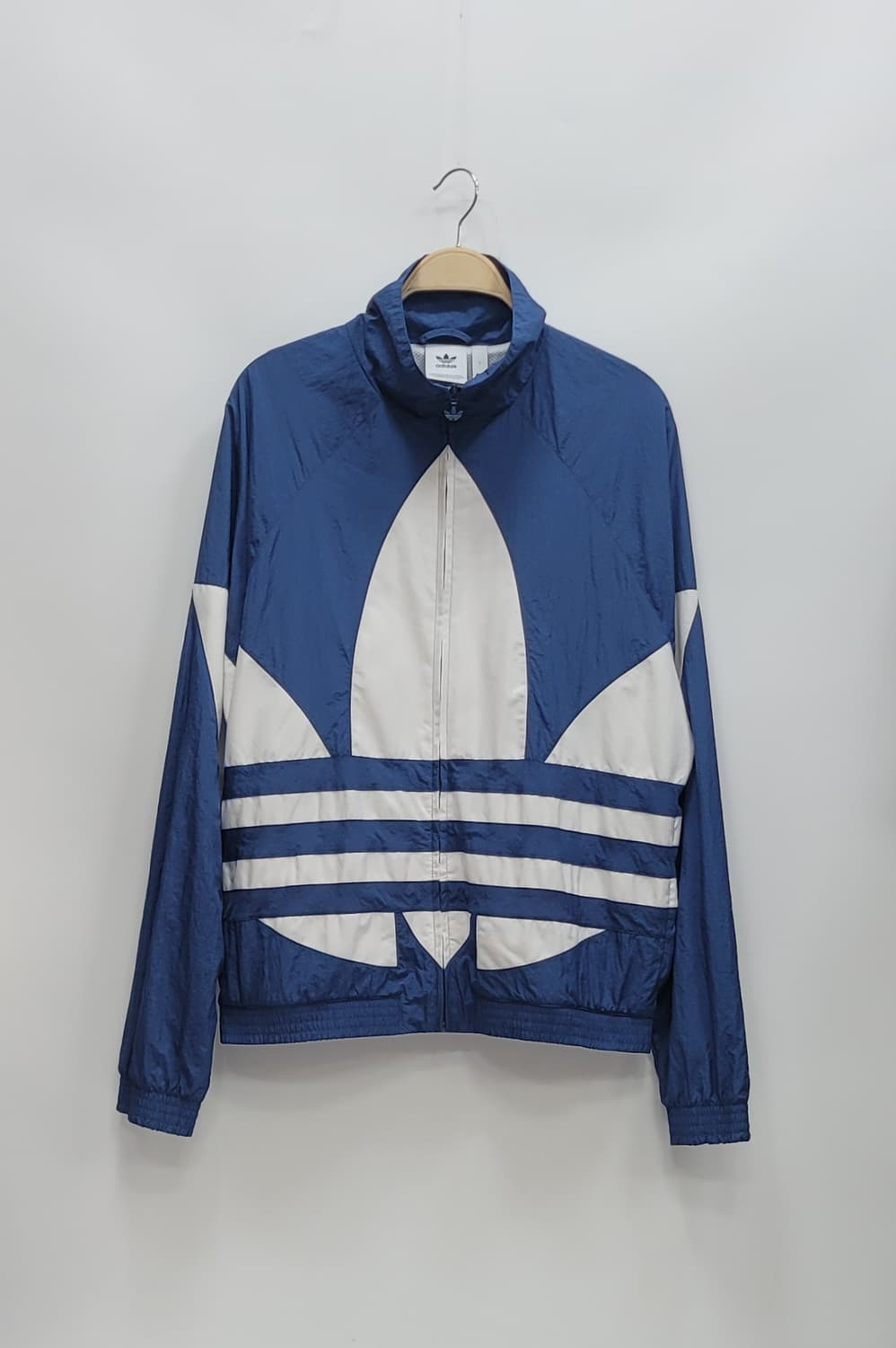 adidas 아디다스 빅 트레포일 트랙탑 바람막이 / 남 L

 상품이미지1