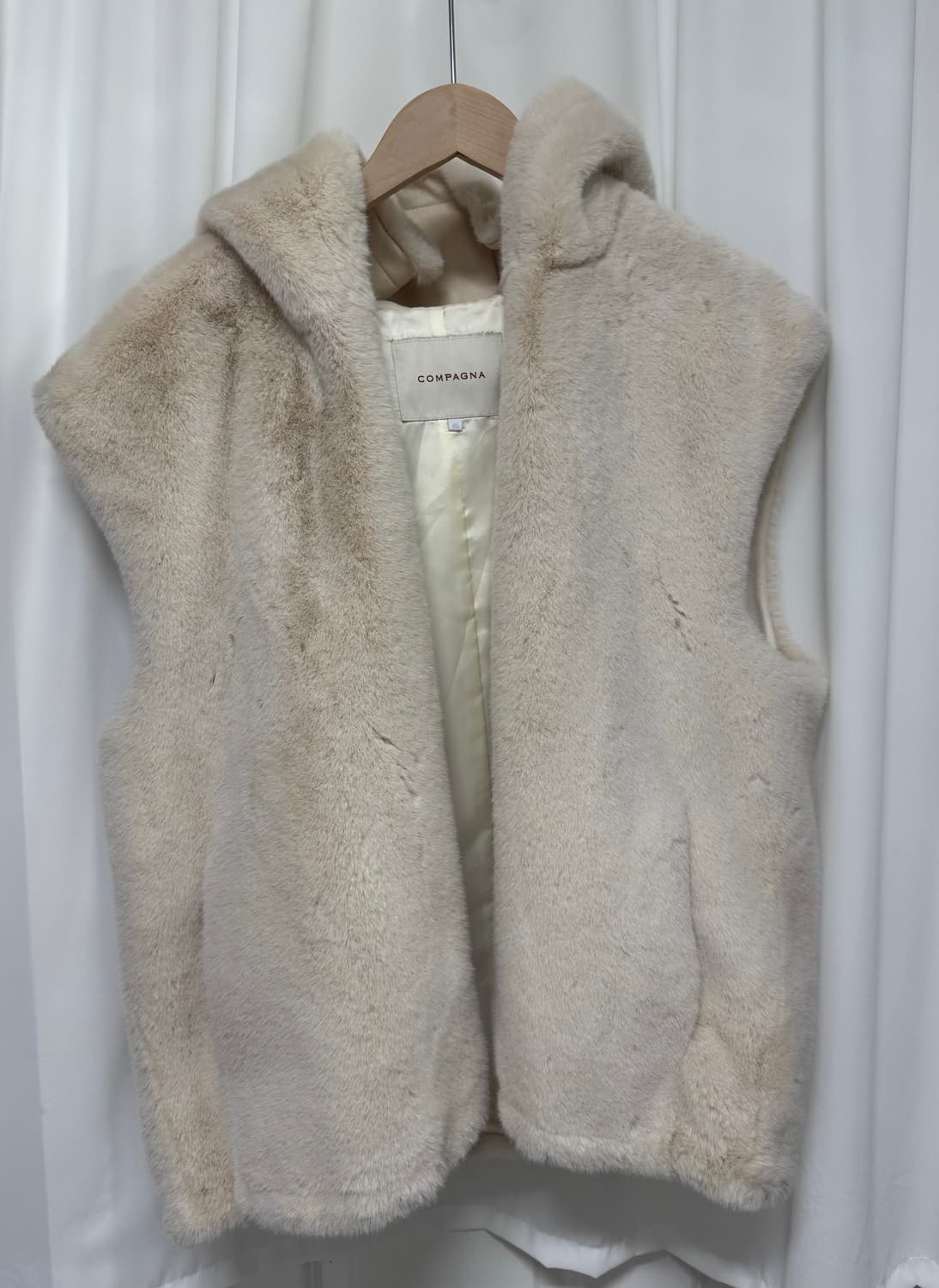 꼼빠니아 후드 베스트 상품이미지2