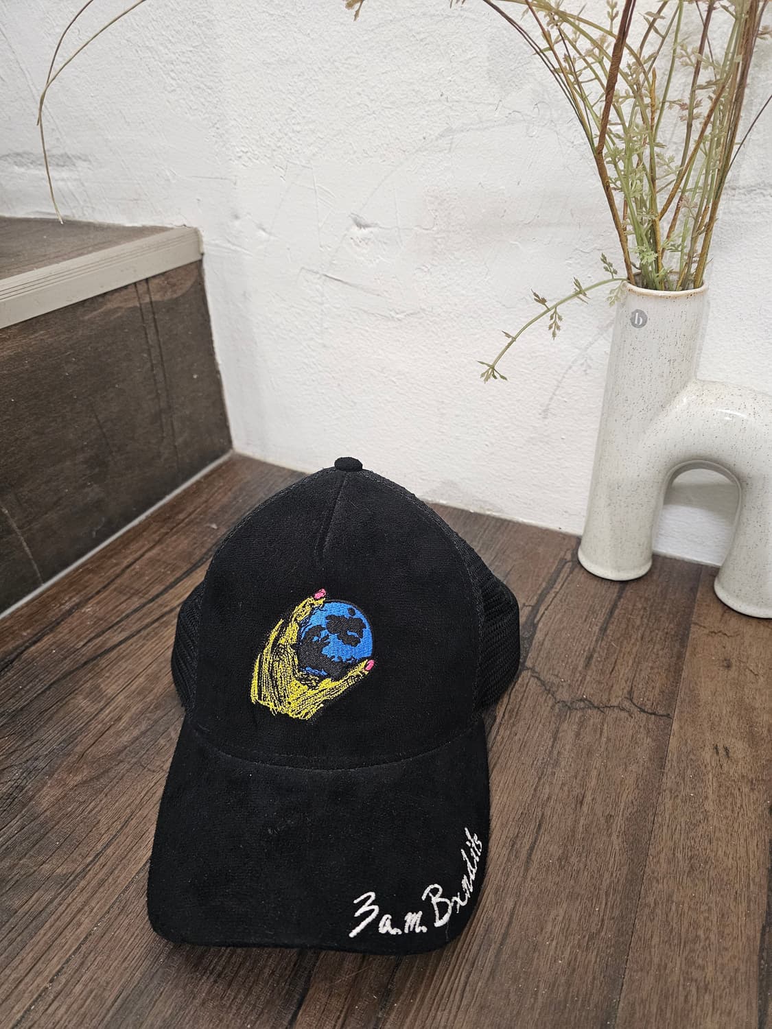 지구를 부탁해 자수 매쉬 볼캡 상품이미지1