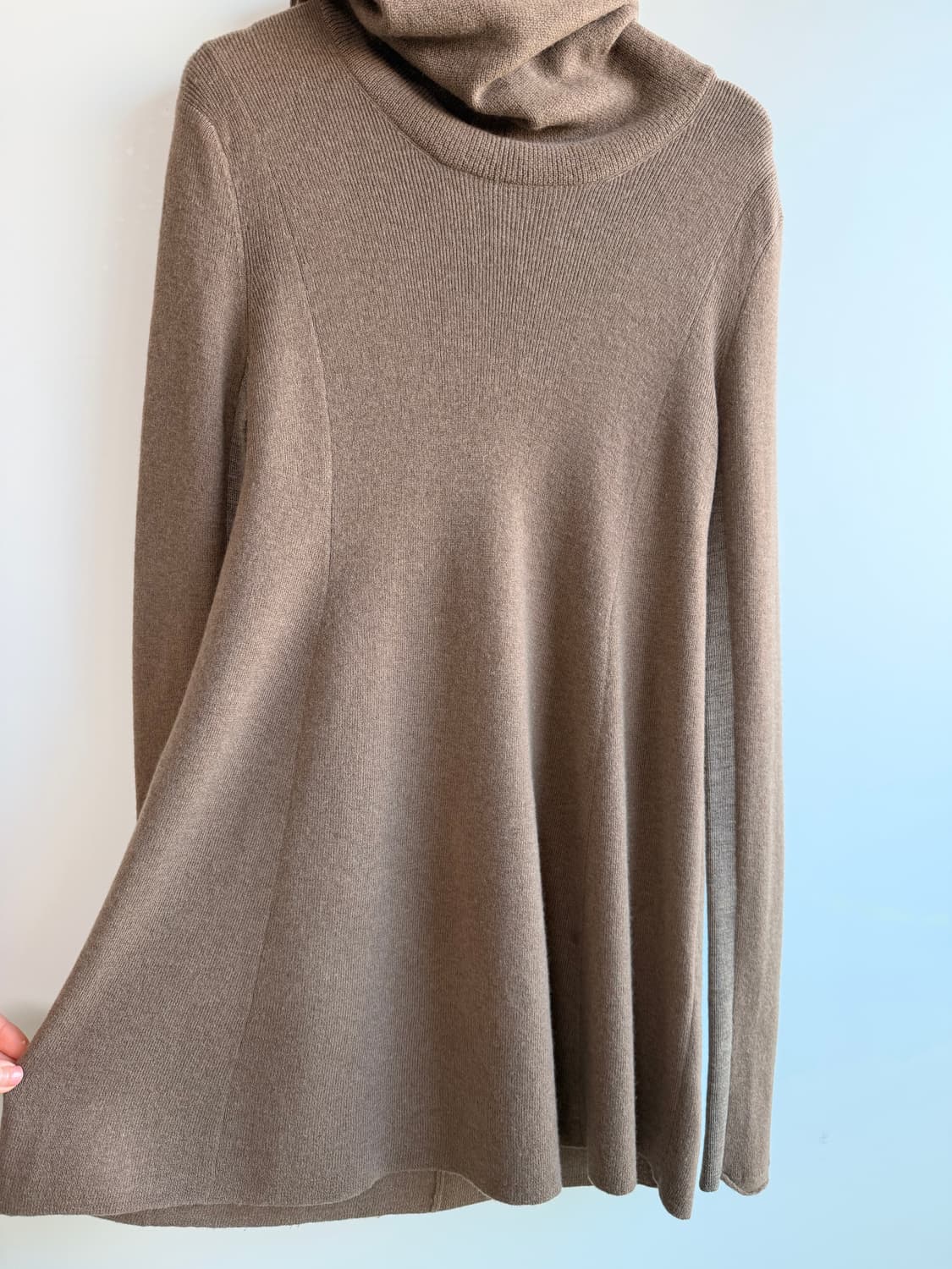 한섬 타임 브라운 폴라 &후드 니트 free 상품이미지6