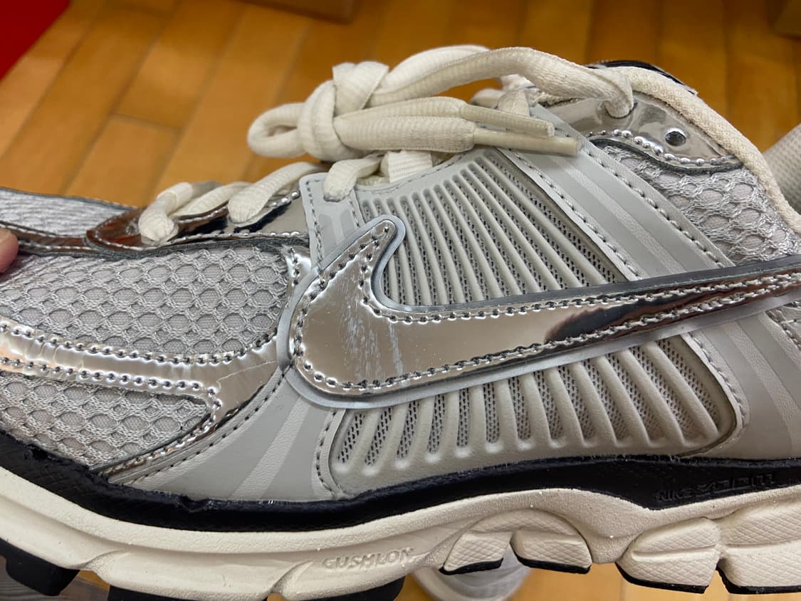 나이키 줌 보메로 5 265mm 상품이미지8