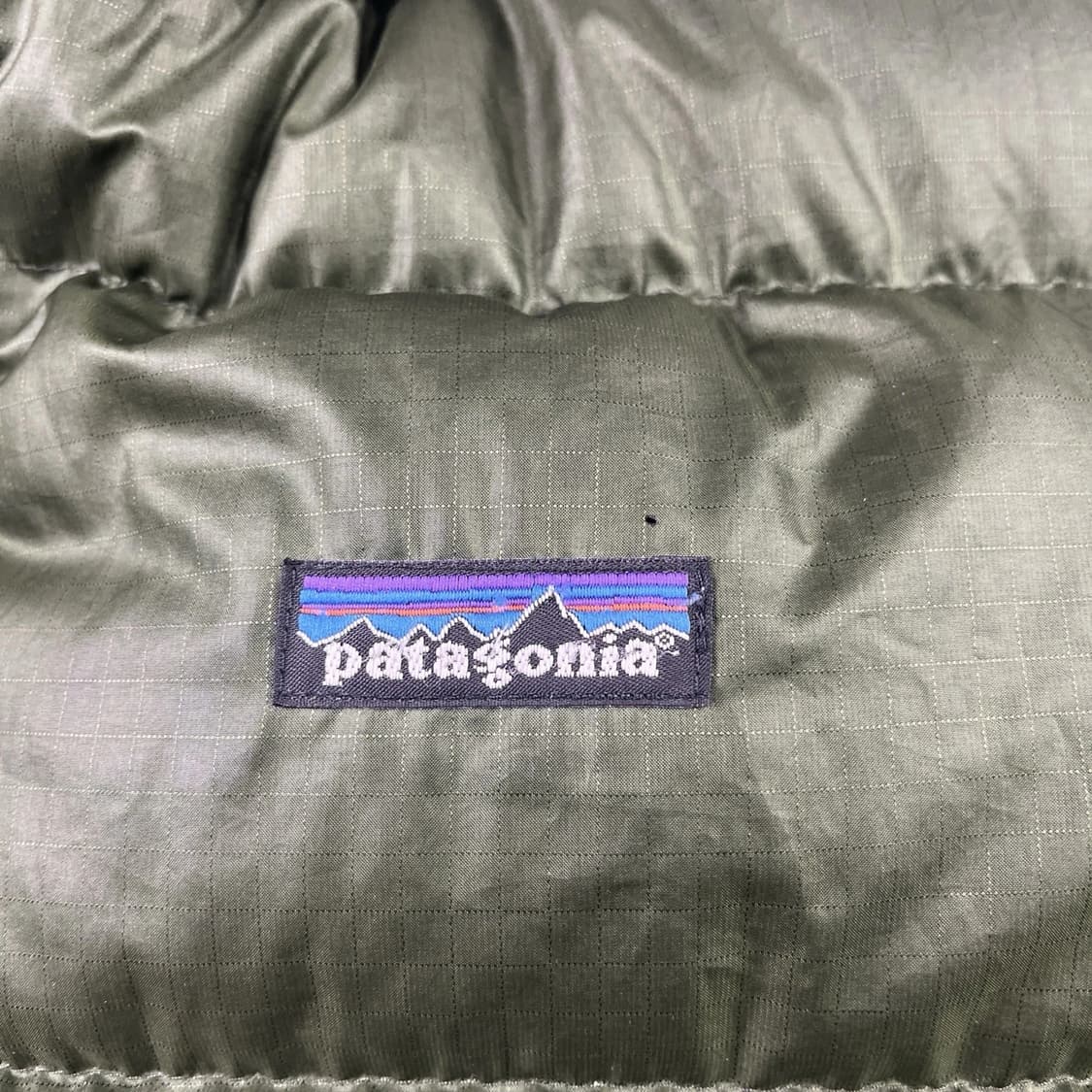 파타고니아 경량패딩 그린 상품이미지3