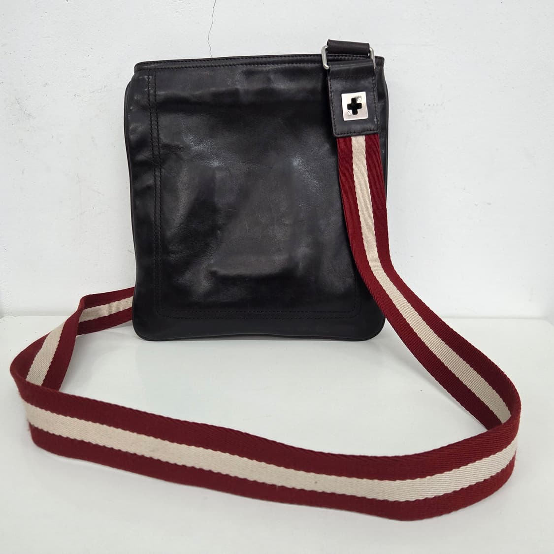 발리 삼선 가죽 크로스백 메신저백 남성 가방 브라운 상품이미지1