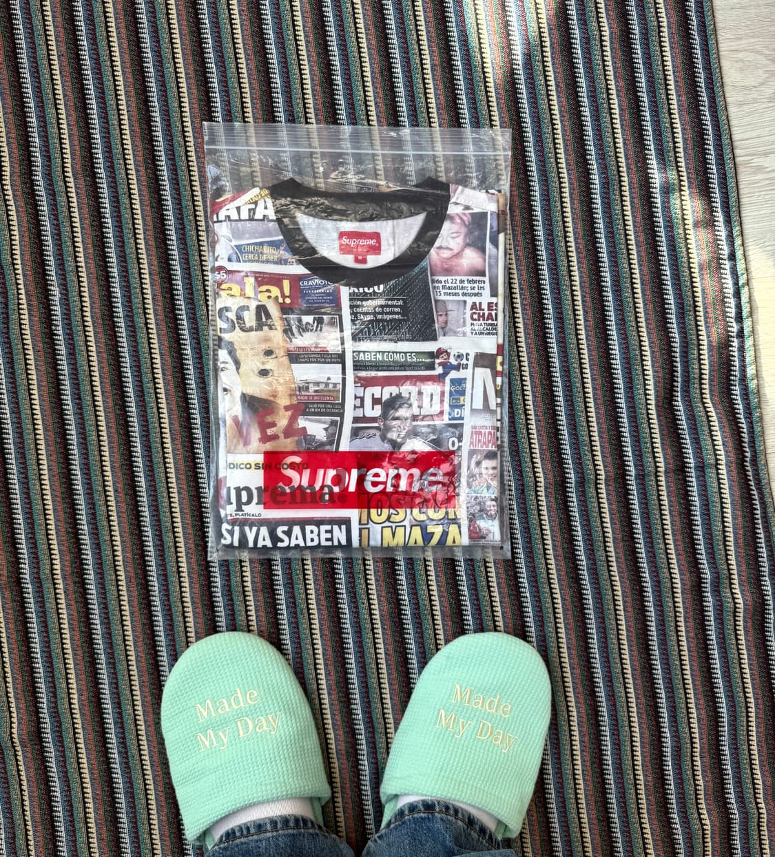 슈프림 헤드라인 반팔 티셔츠 상품이미지2