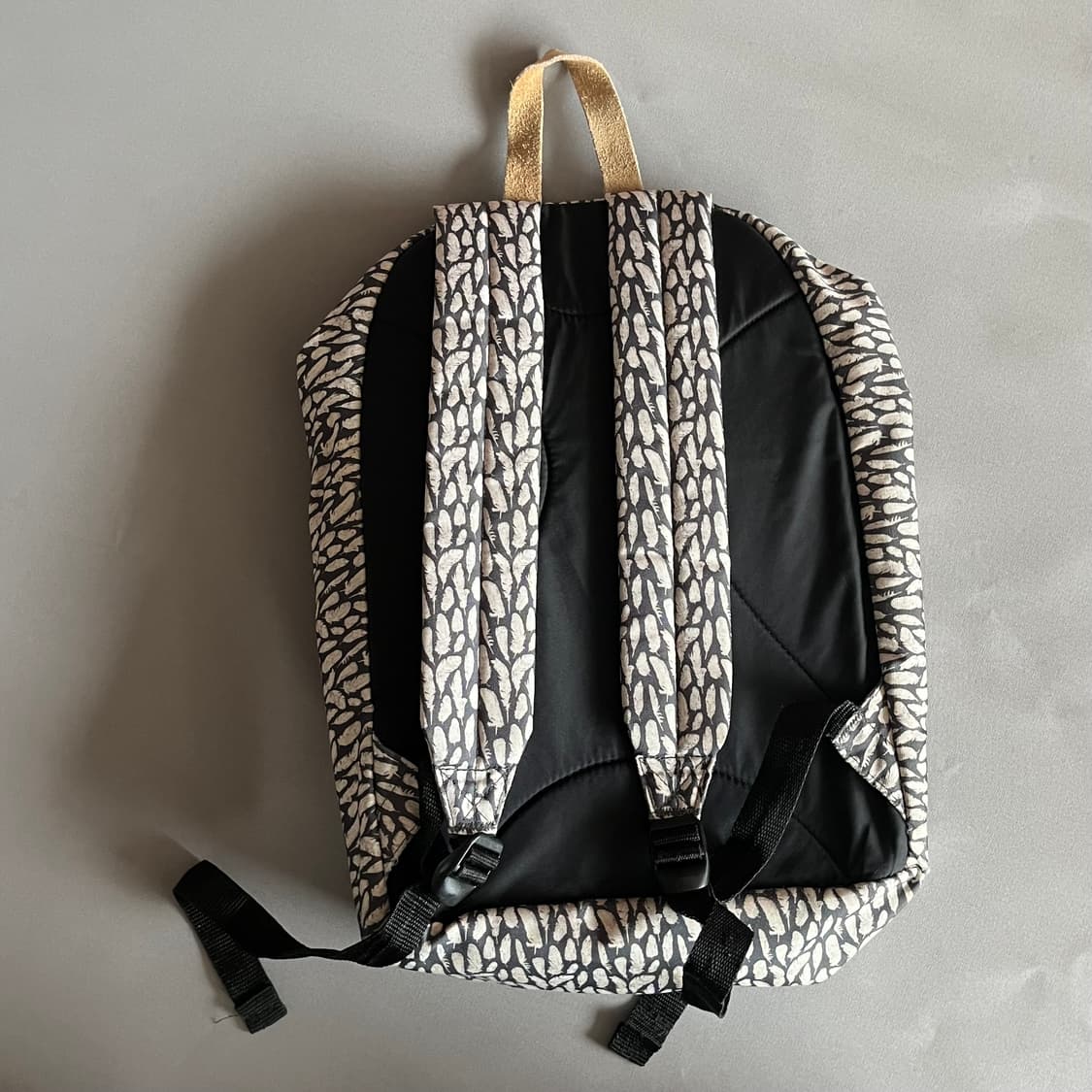 이스트팩 백팩 상품이미지3