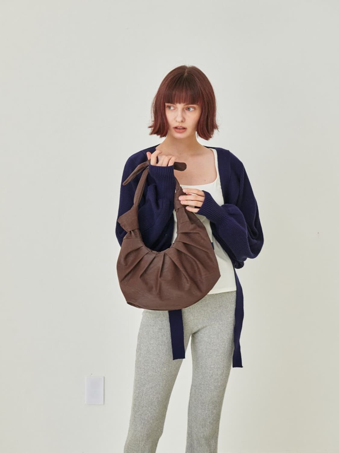 아코크 Stone Croissant Medium Bag 상품이미지2