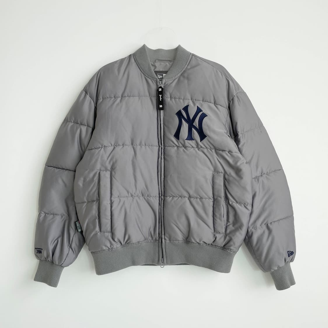 D2 뉴에라 MLB 뉴욕 양키스 페더리스 다운 재킷 그레이 95사이즈 상품이미지1