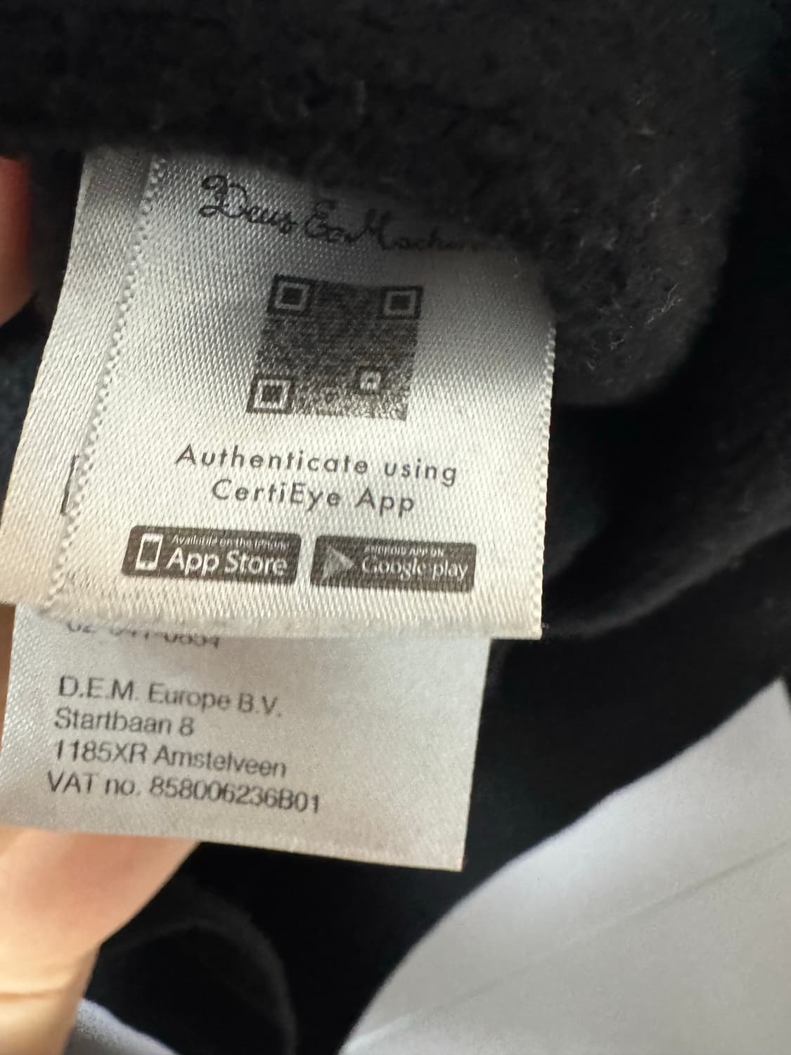 데우스 엑스 마키나 서울 후드 집업 블랙  상품이미지6